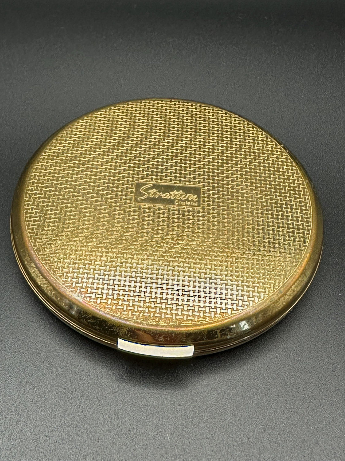 Vintage Stratton Wedding Flowers Powder Compact: English Enamel Vanity Collectible
