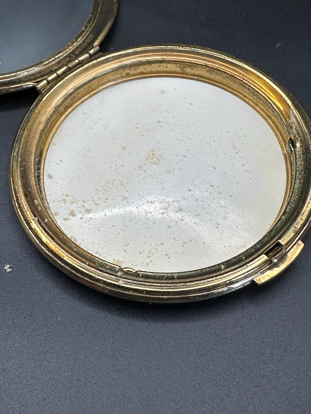 Vintage Kigu Powder Compact: Blue Enamel Car Scene, Gold-Tone Guilloché