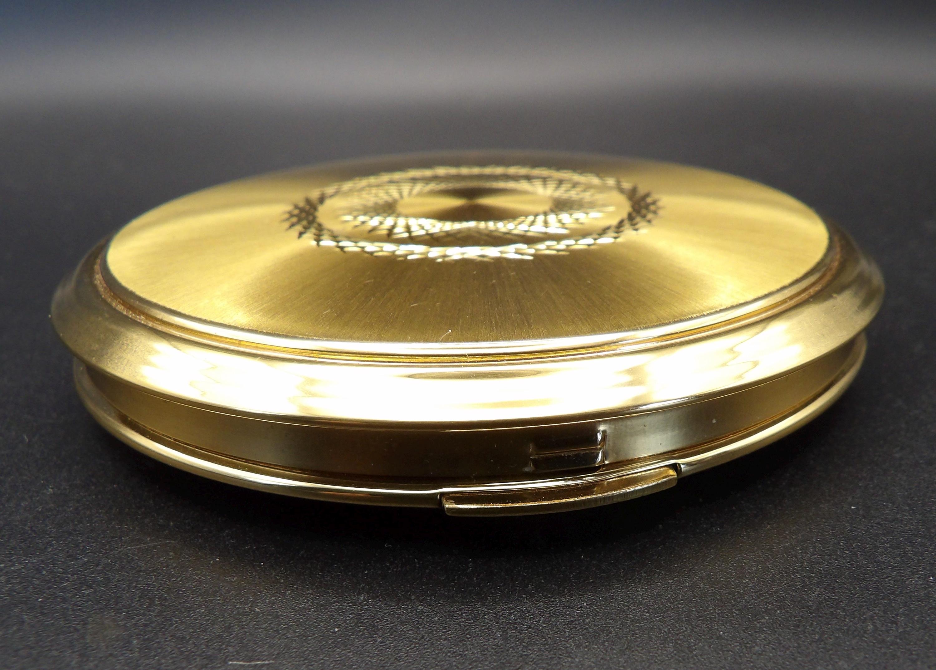 Vintage Kigu Convertible Powder Compact: Gold Guilloché Sunburst Design