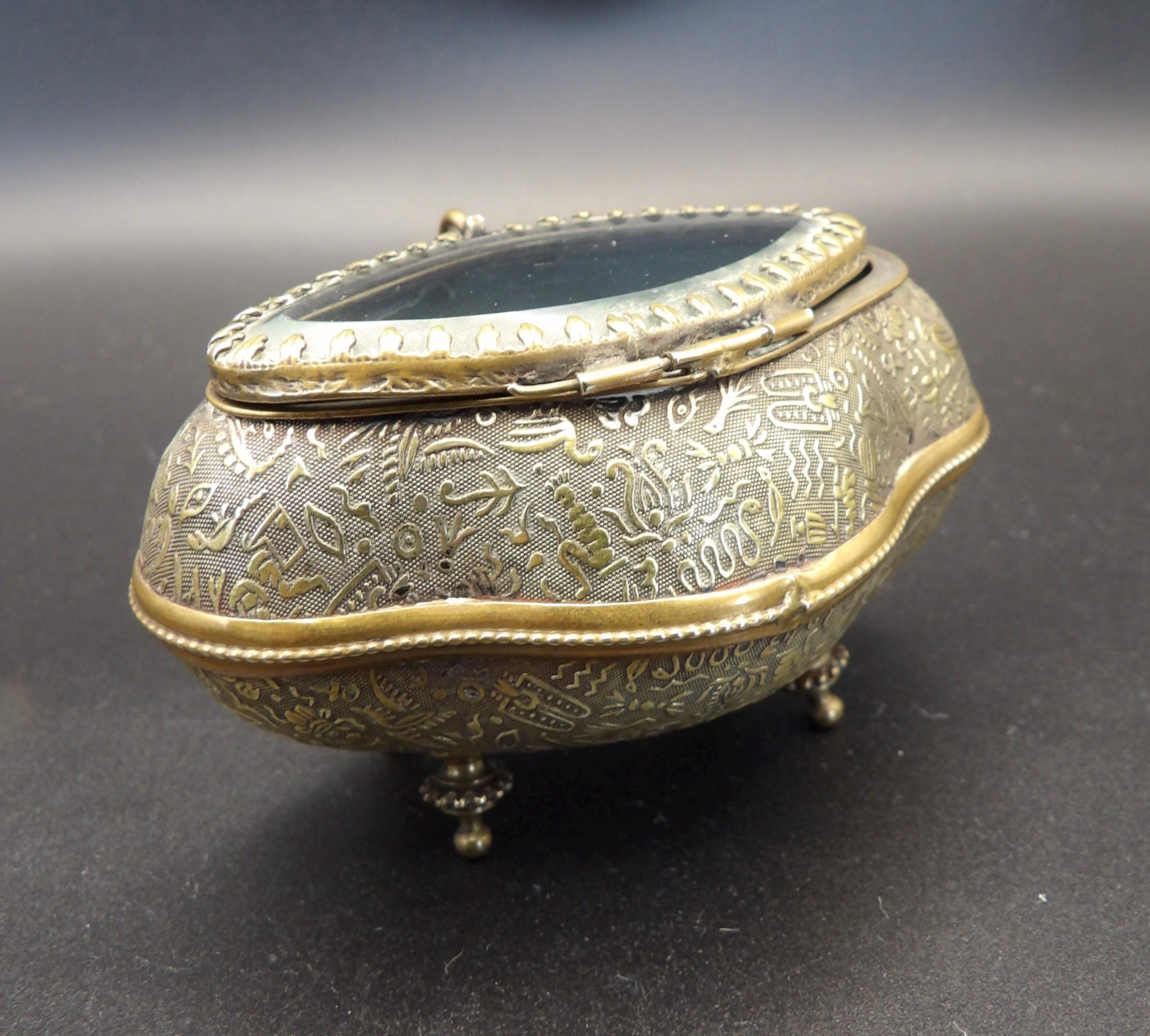 Exquisite 19th Century French Egyptian Revival Gilt Ormolu Vitrine Jewellery Casket Trinket Box
