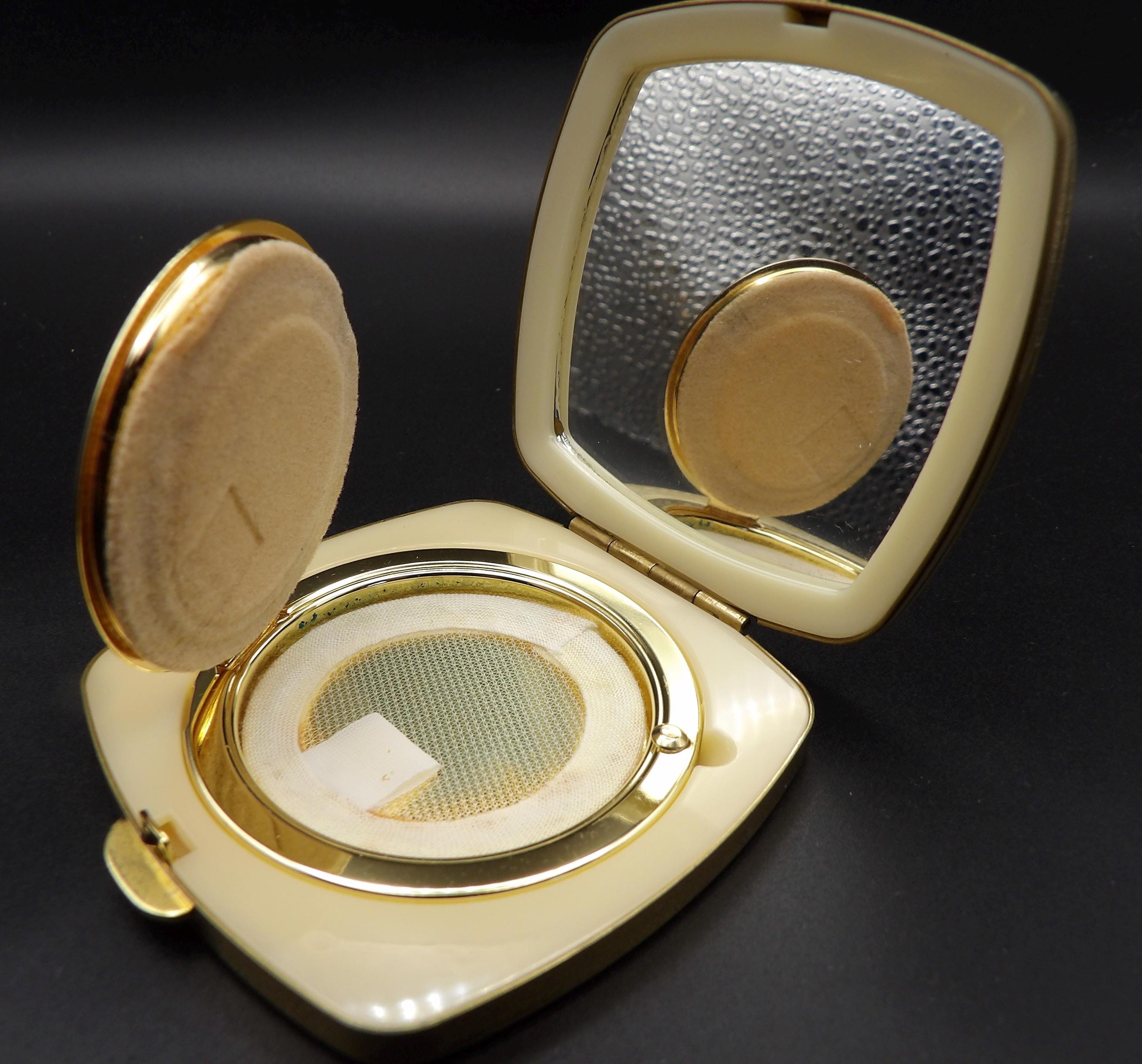 Vintage Stratton Mini Powder Compact – White Enamel Floral Bouquet, England