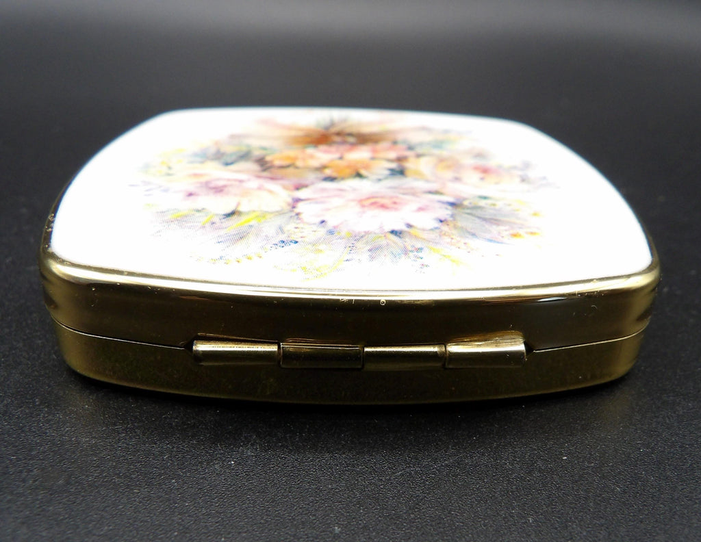 Vintage Stratton Mini Powder Compact – White Enamel Floral Bouquet, England