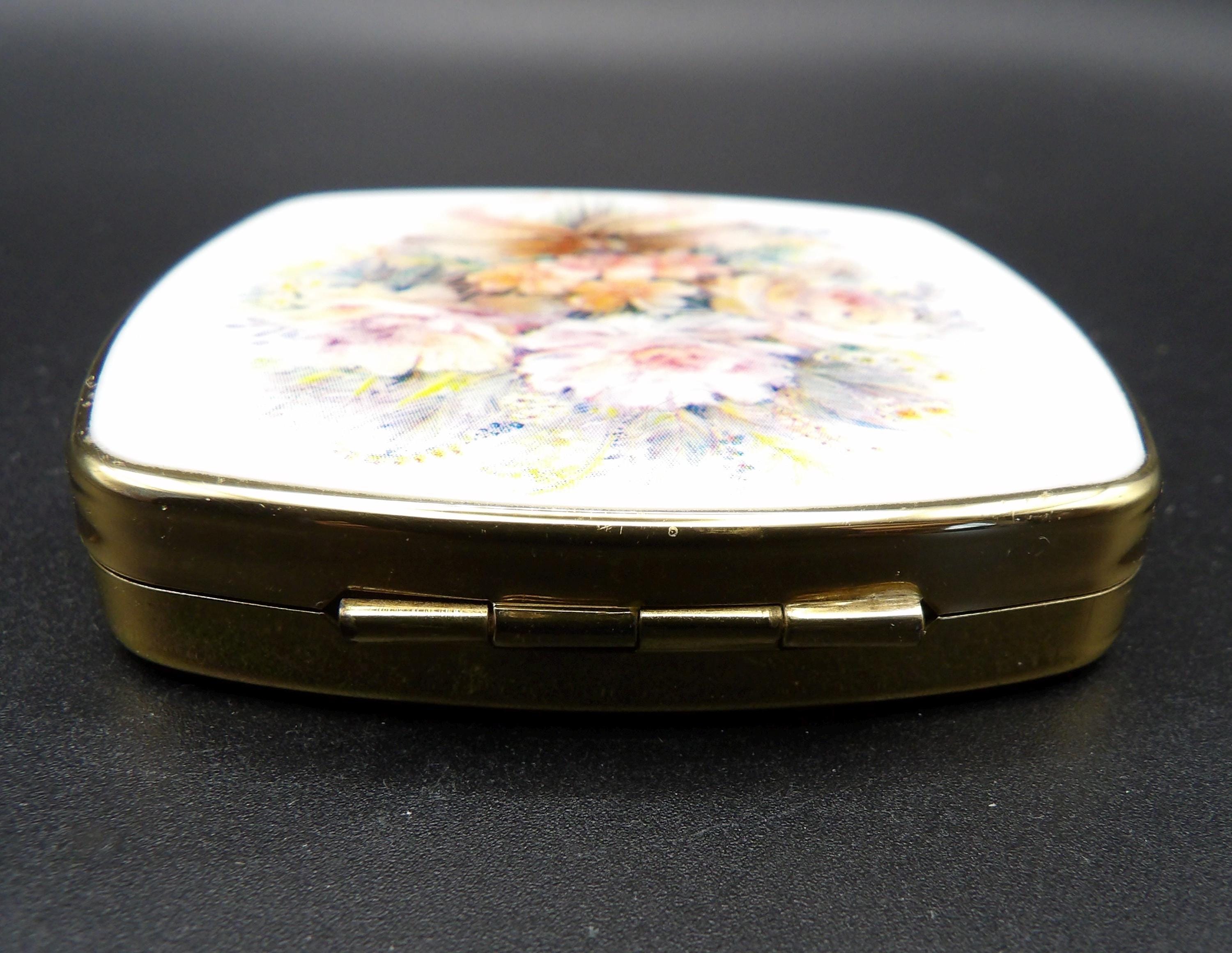 Vintage Stratton Mini Powder Compact – White Enamel Floral Bouquet, England