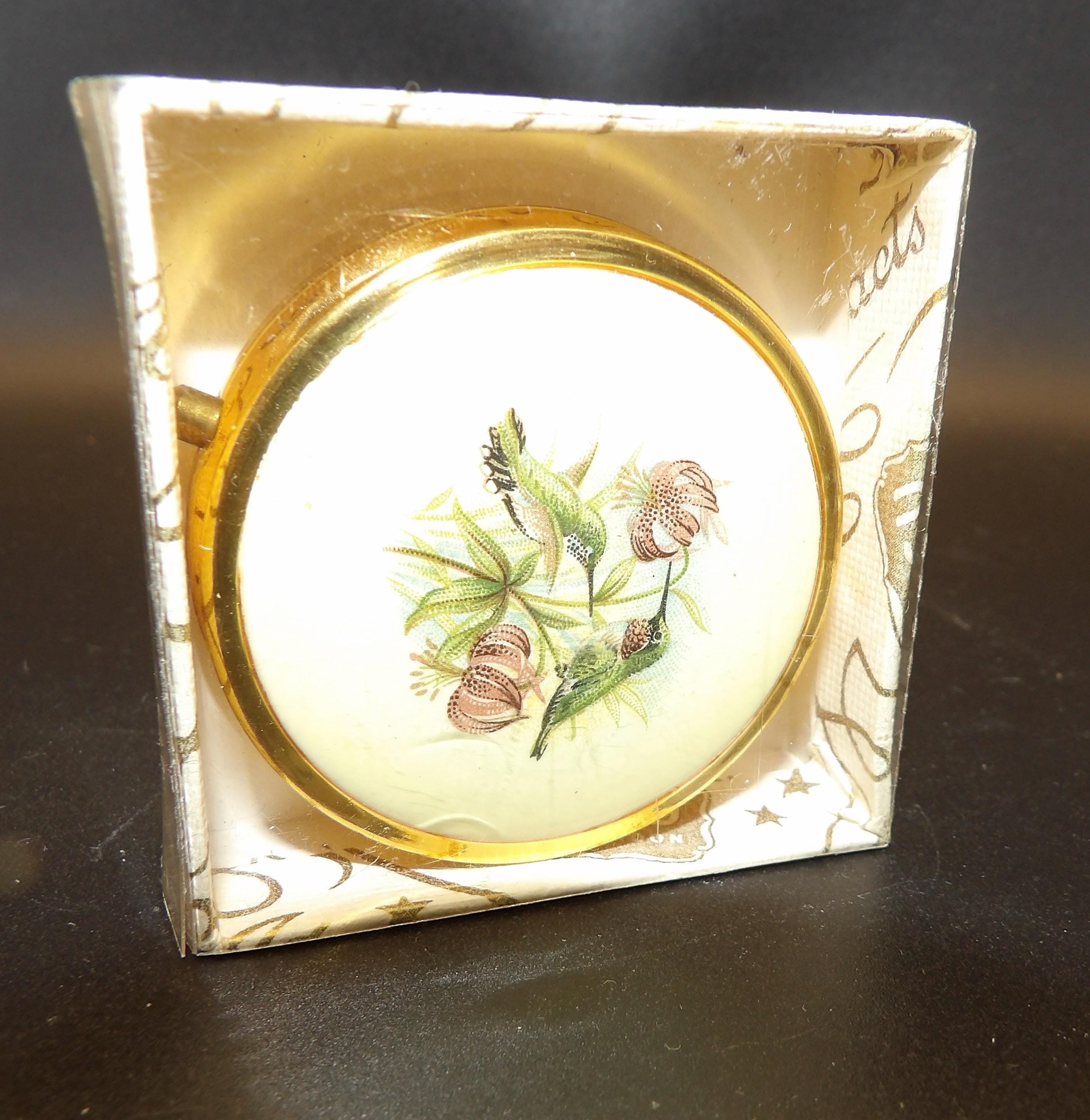 Vintage Kigu Pill Box – Cream Enamel Hummingbird Design, Mirror, Three-Section Divider, Original Box, England