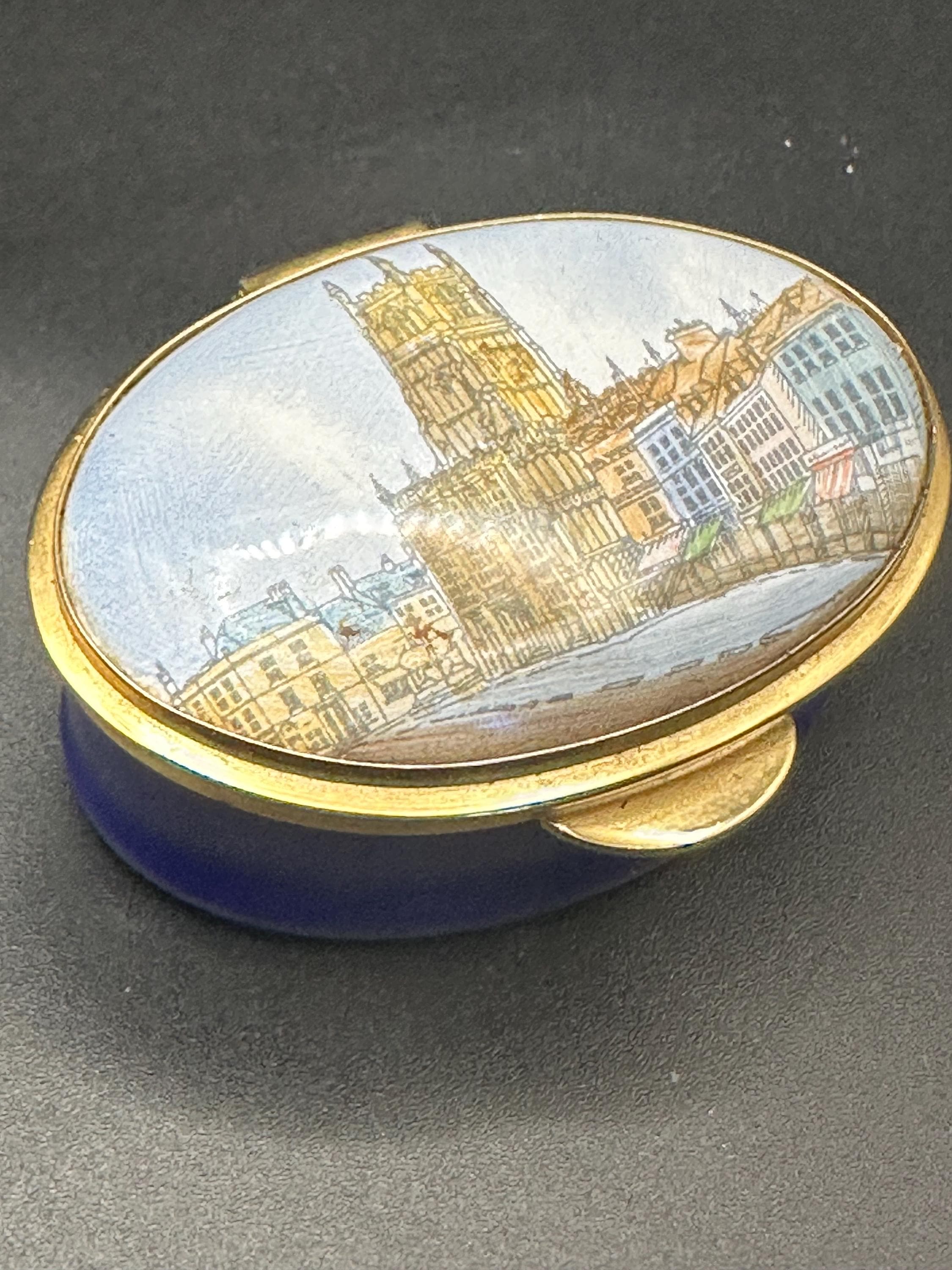 Staffordshire Enamels Trinket Pot – Market Square and Church, Cirencester – English Enamel Box