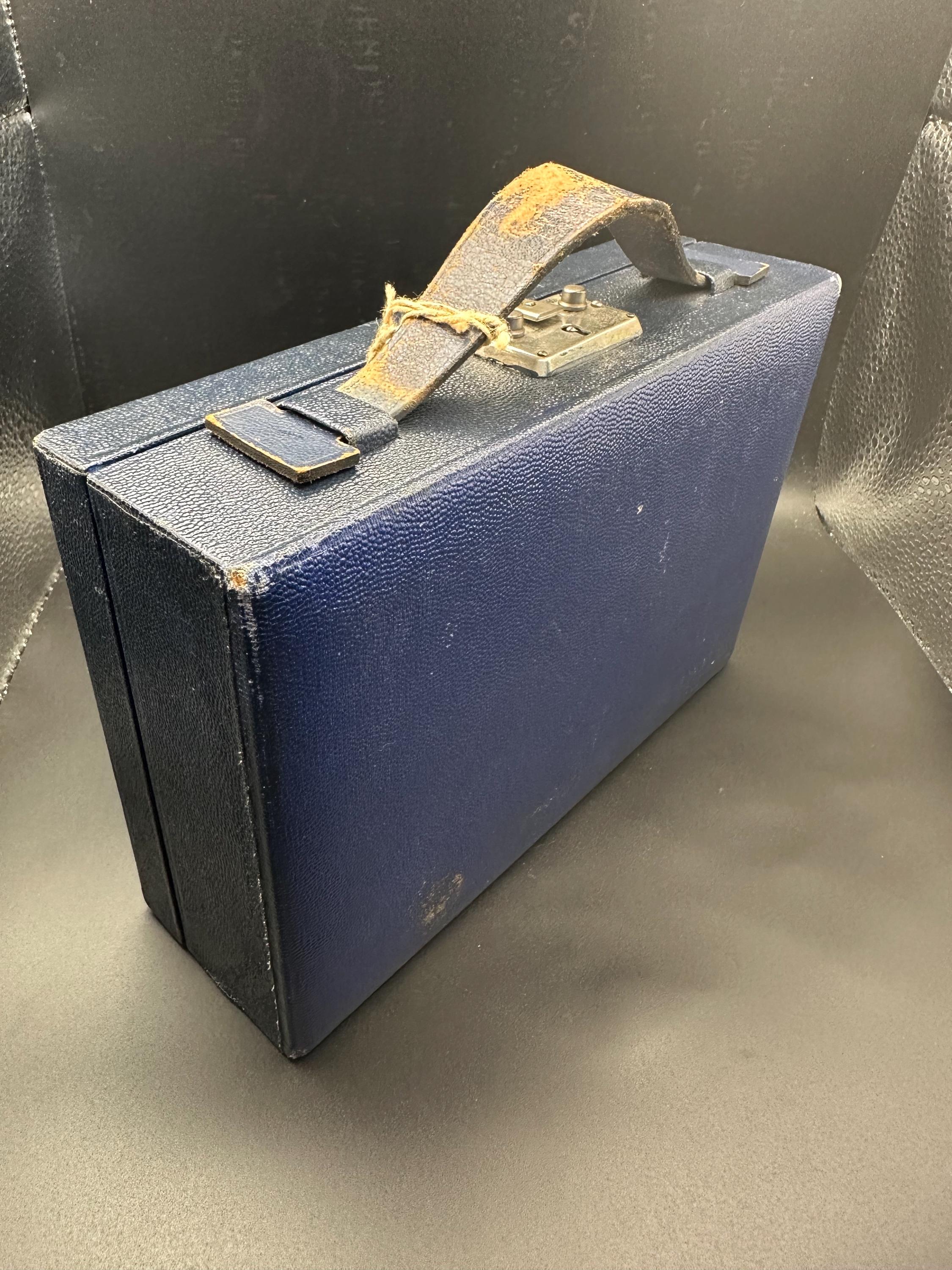 Vintage Innoxa “Regal” Vanity Case with Key – London Old Bond Street Beauty Box