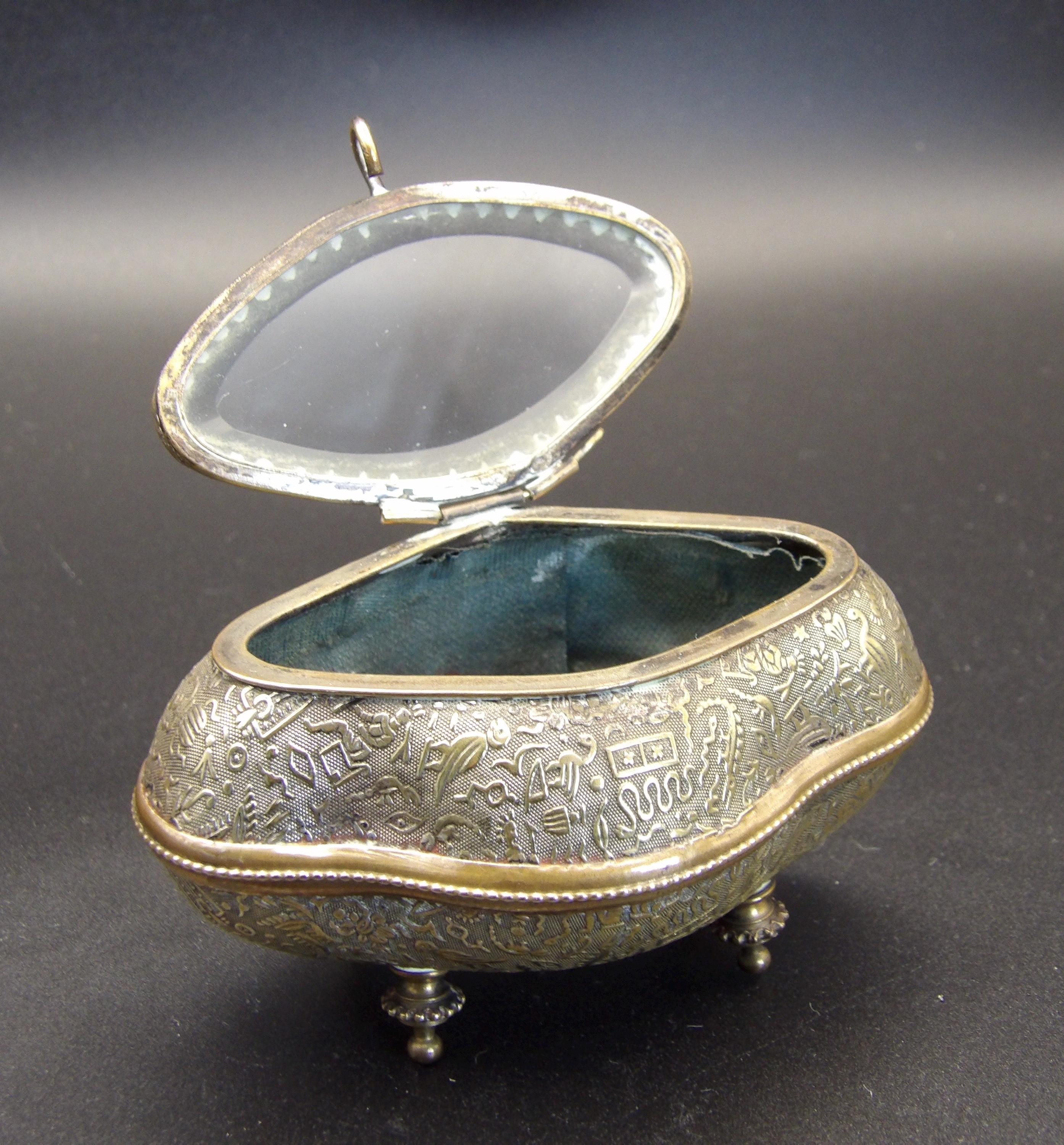 Exquisite 19th Century French Egyptian Revival Gilt Ormolu Vitrine Jewellery Casket Trinket Box