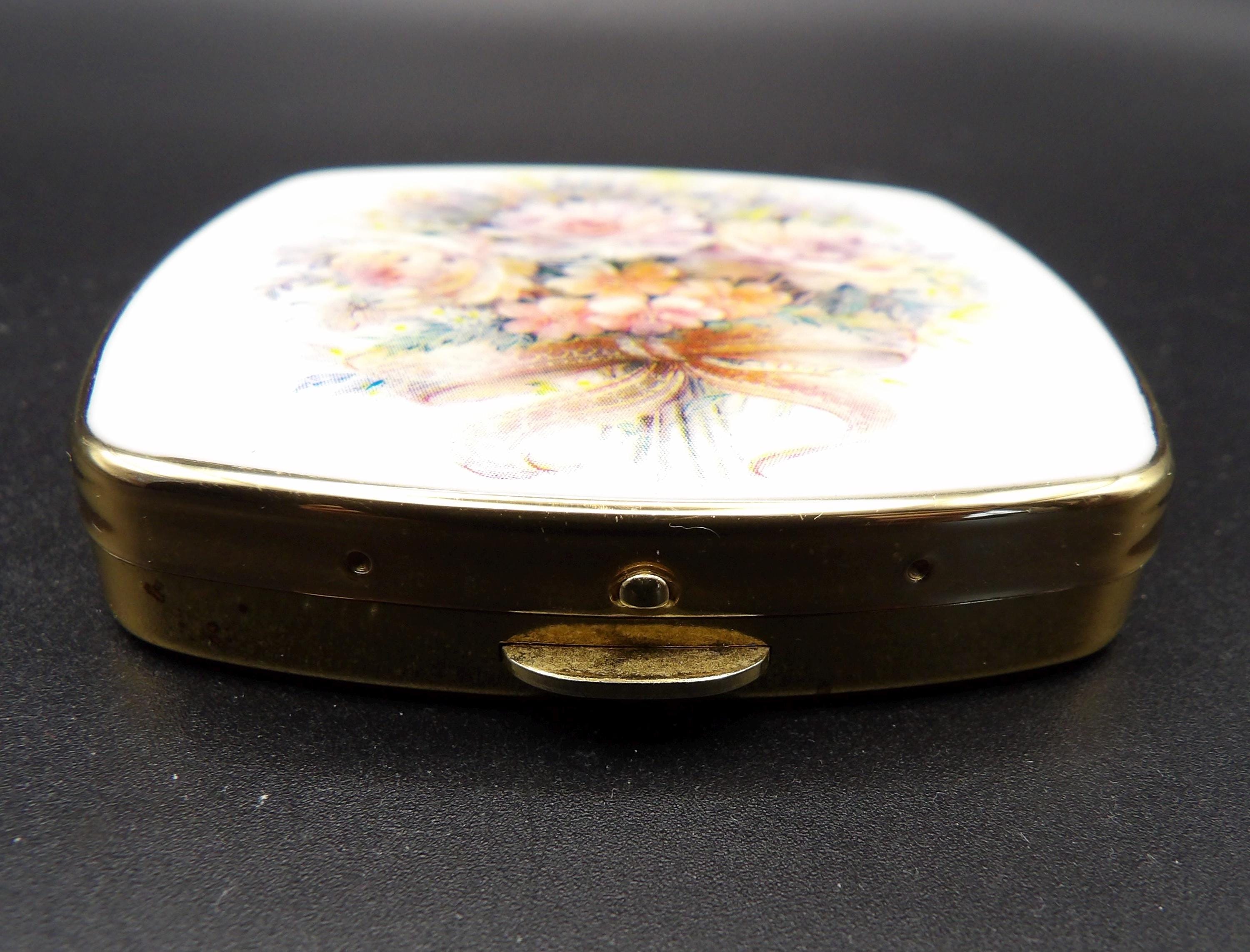 Vintage Stratton Mini Powder Compact – White Enamel Floral Bouquet, England