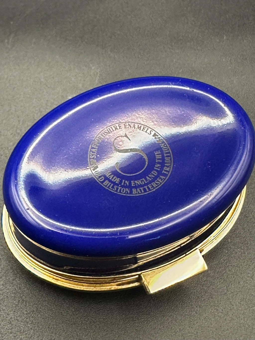 Staffordshire Enamels Trinket Pot – Market Square and Church, Cirencester – English Enamel Box