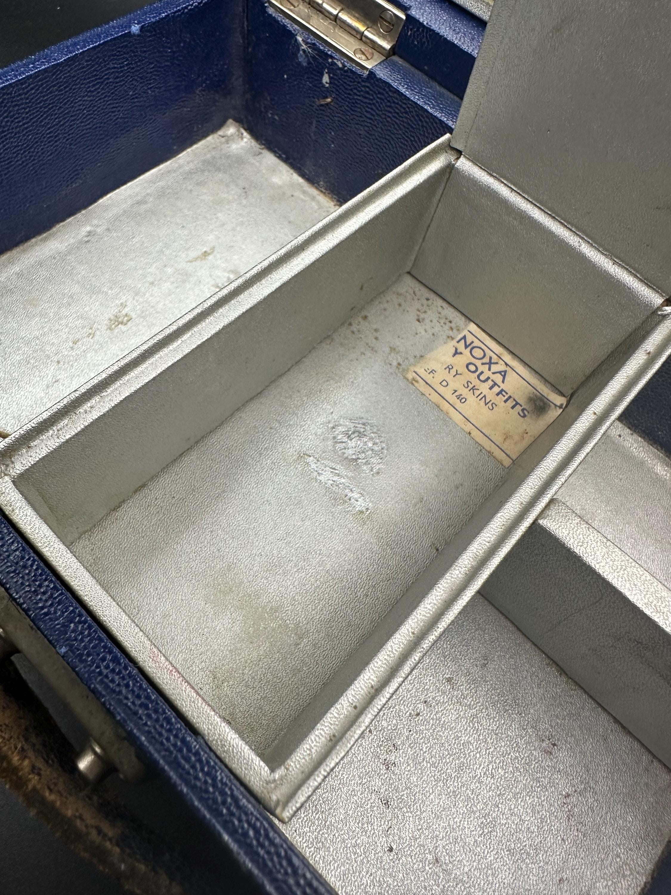 Vintage Innoxa “Regal” Vanity Case with Key – London Old Bond Street Beauty Box