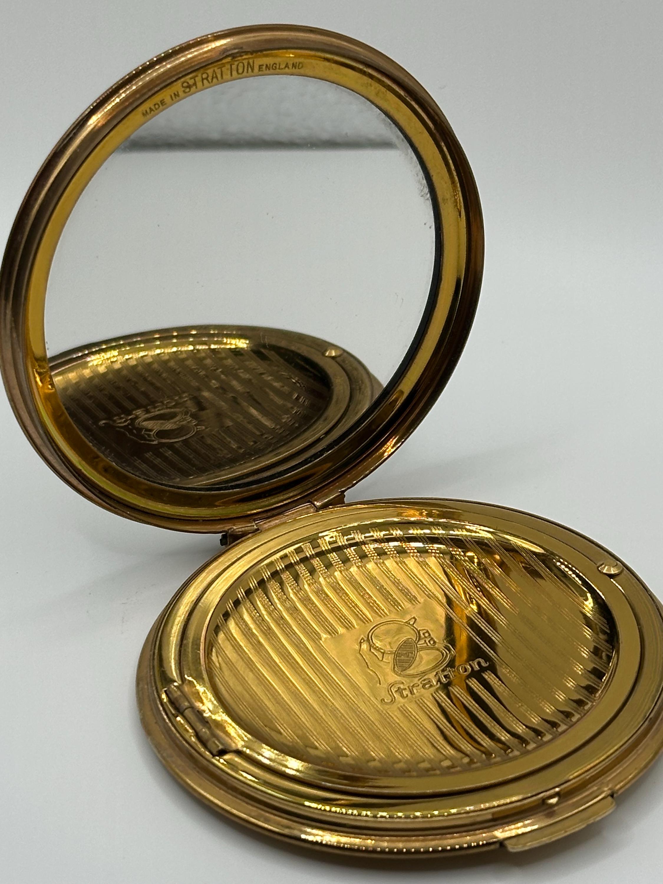 Vintage Stratton Powder Compact – Regency Lady Design, Made in England