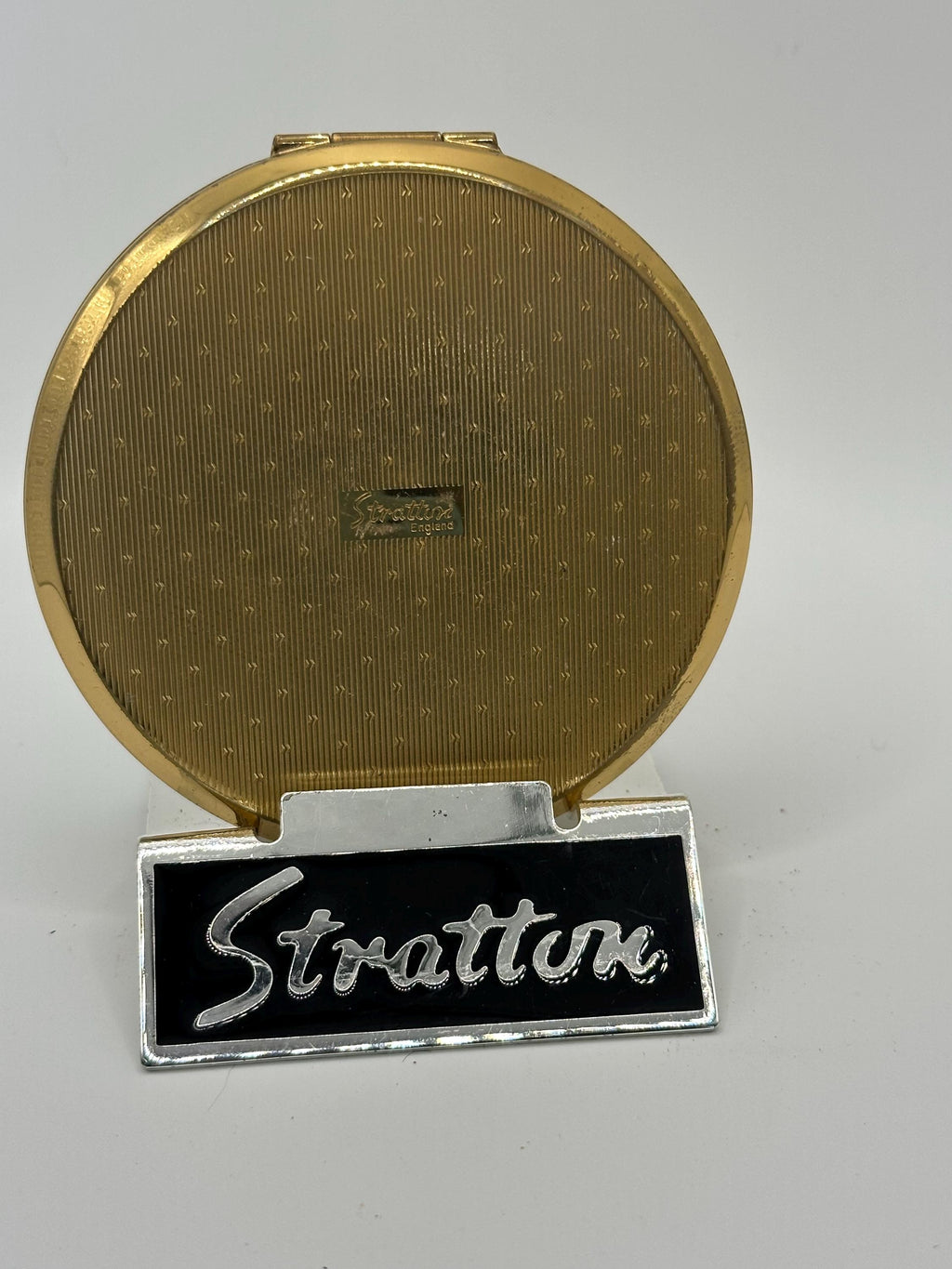 Vintage Stratton Powder Compact – Pink Rose Floral, White Enamel, Made in England (7cm)