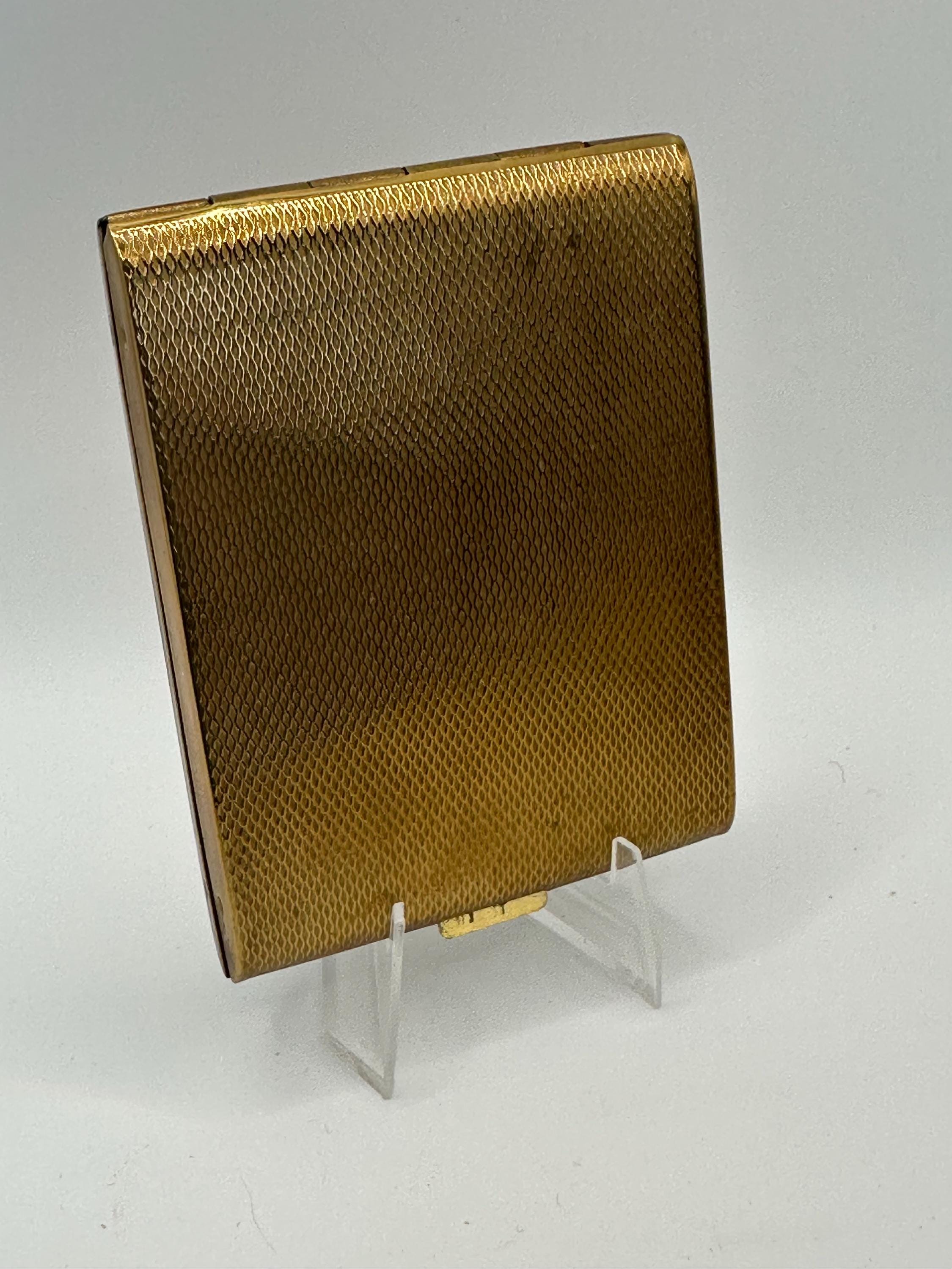 Vintage Zenette Powder Compact – Gold Tone Textured, Rectangular, Made in England (8 x 6cm)