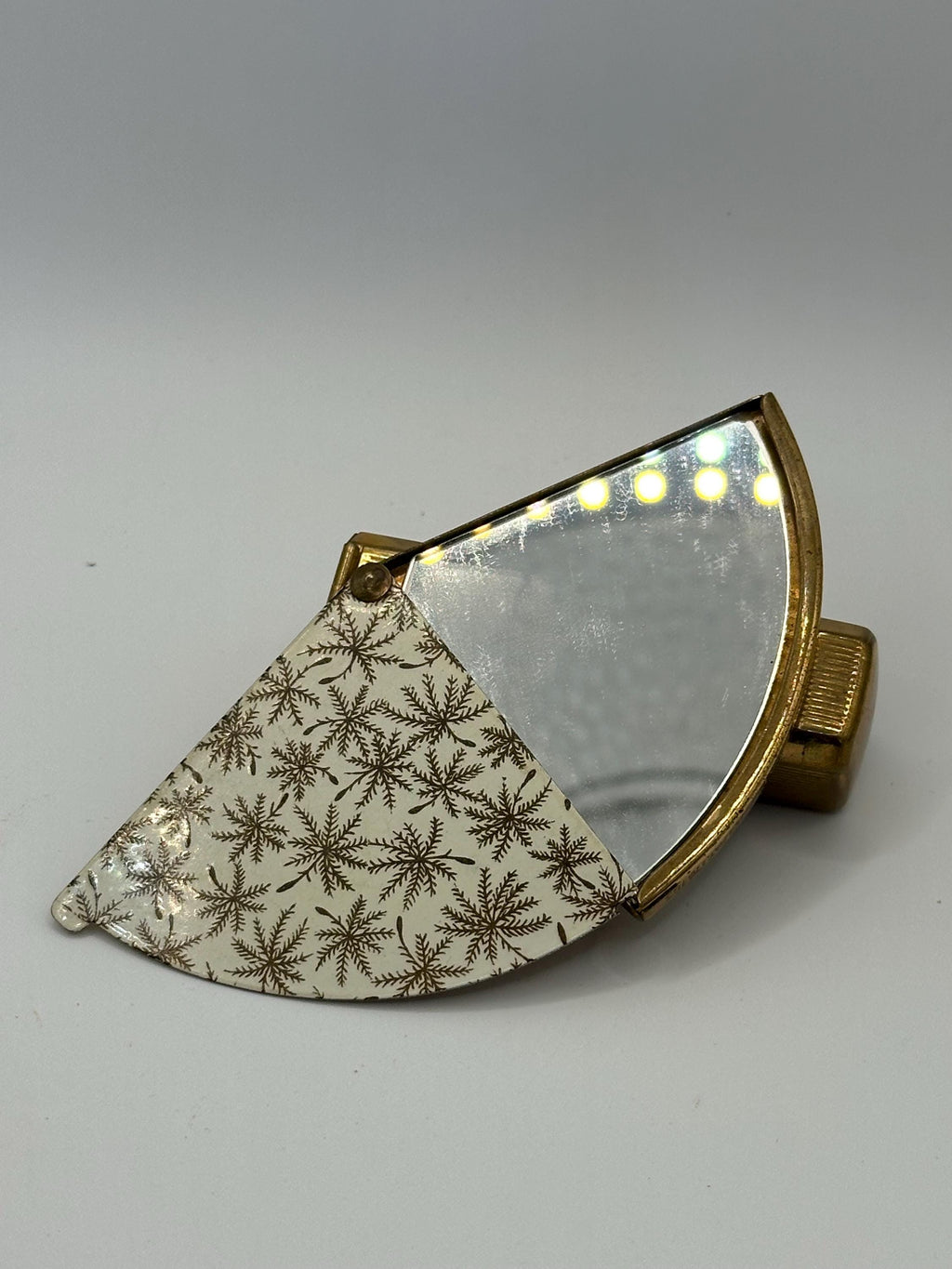 Vintage Stratton Fan-Shaped Lip View – Gold Starburst Enamel, Lipstick Holder & Mirror