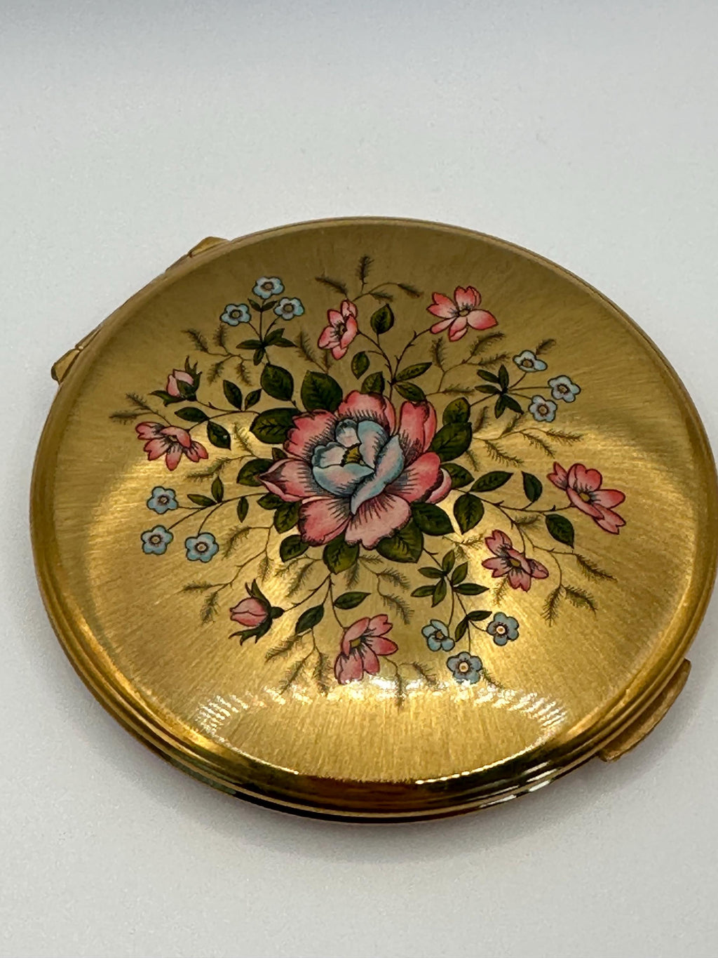 Vintage Kigu of London Powder Compact – Floral Enamel, Gold-Tone Guilloché, Original Puff & Mirror