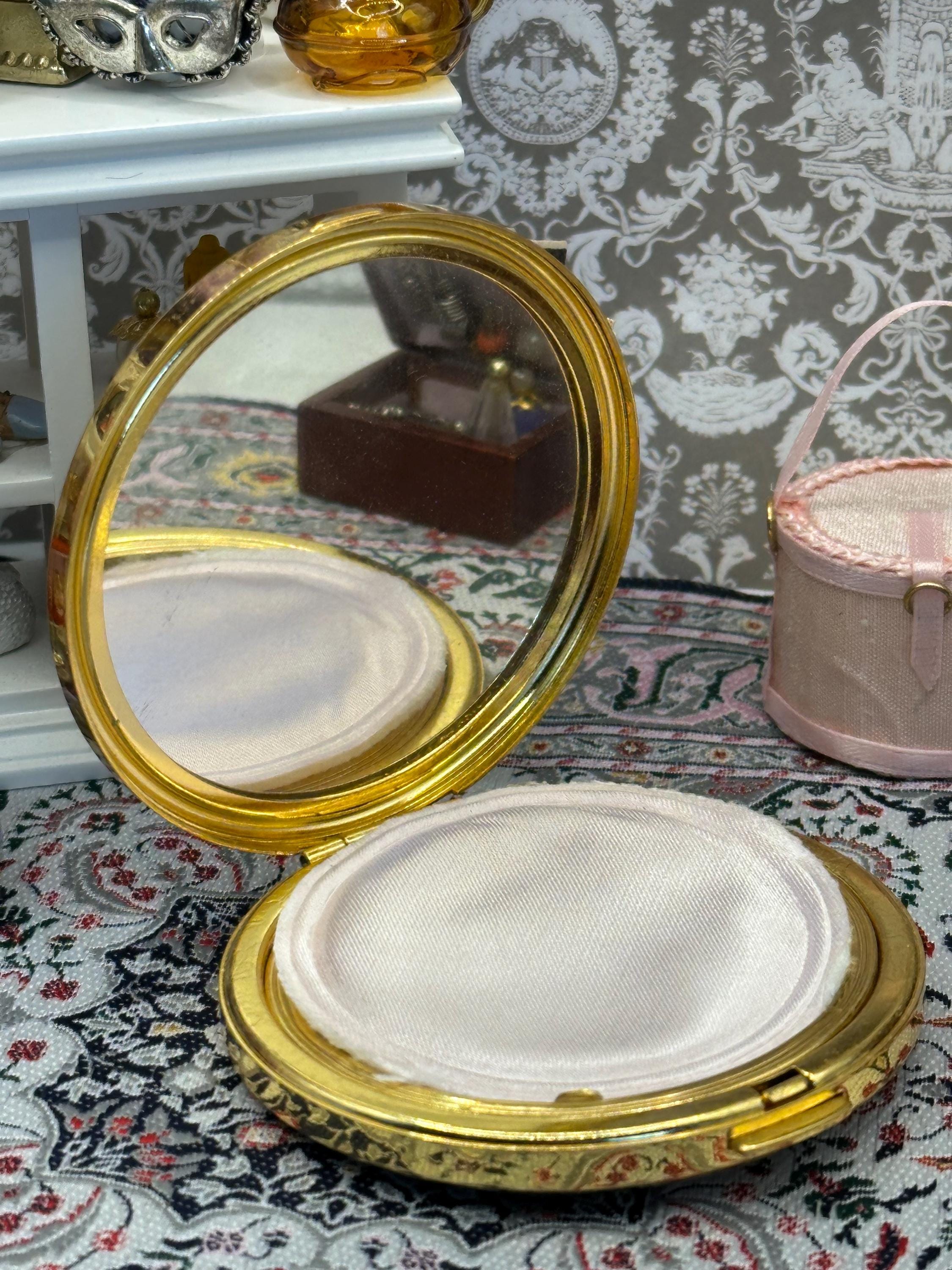 Vintage Gold & Black Powder Compact – Ornate Geometric Design, 6.5cm