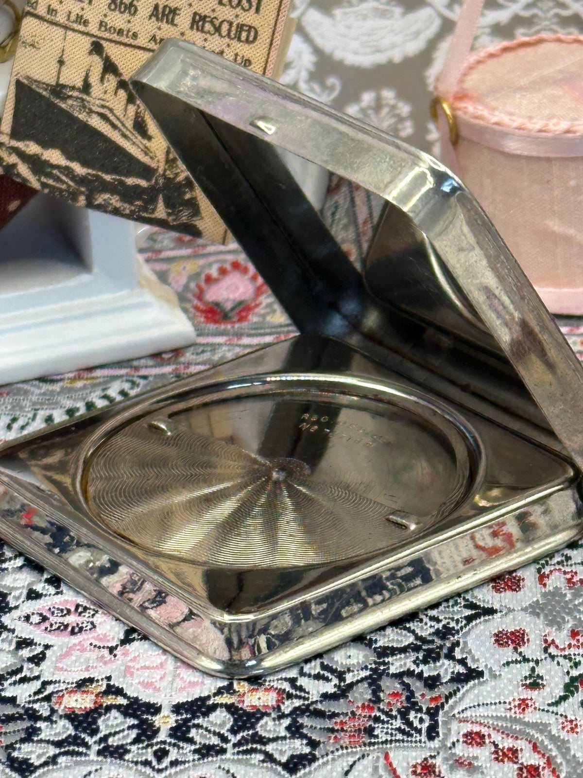 Vintage Stratton Stratnoid Powder Compact: Silver-tone Guilloché, 1930s Vanity