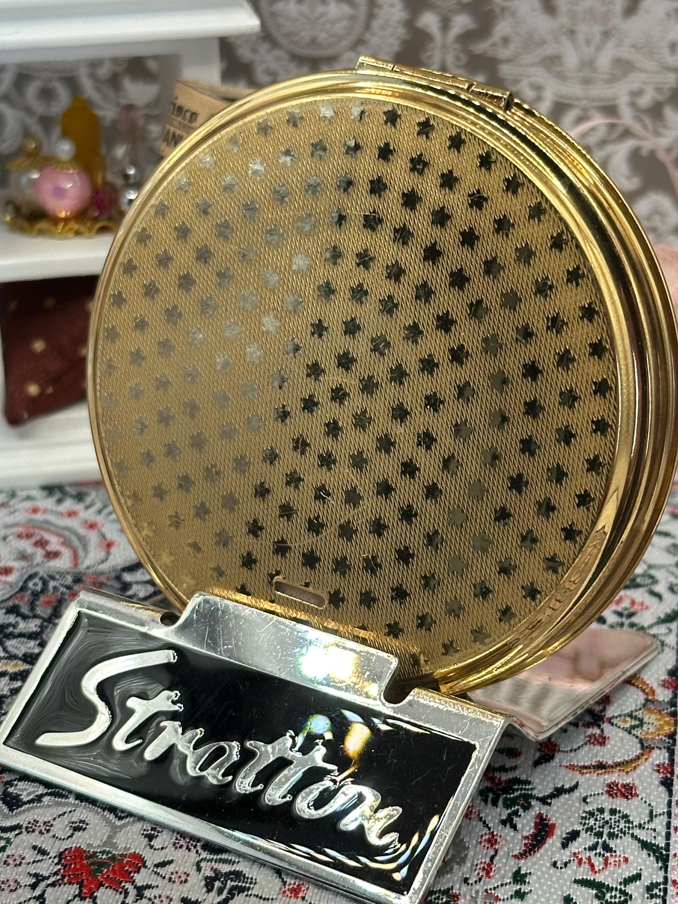 Vintage Stratton Powder Compact – 7.5cm Morris Car Badge, Gold-Tone, 1960s