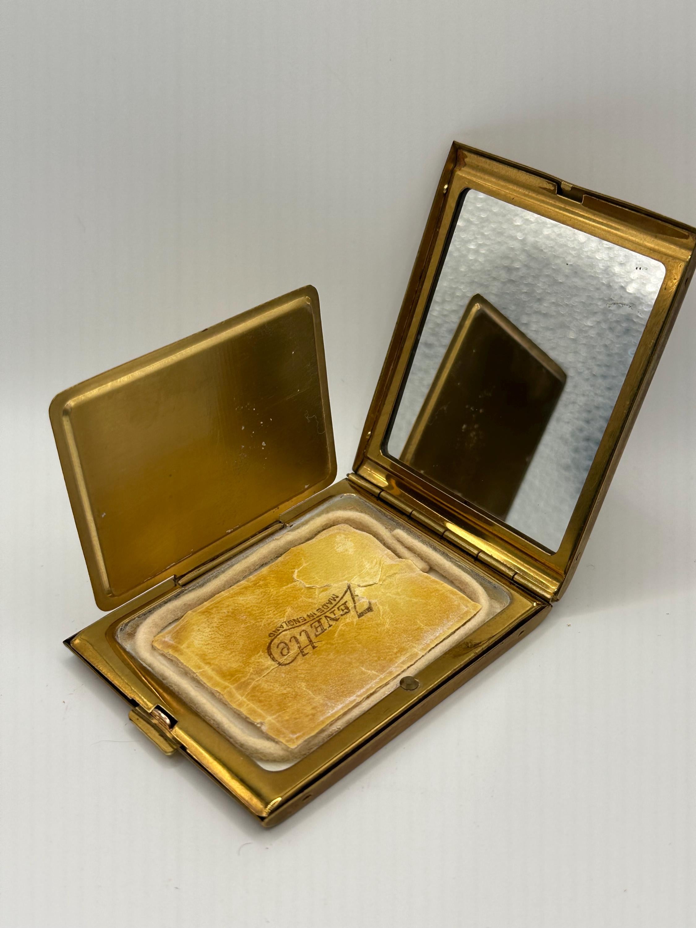 Vintage Zenette Powder Compact – Gold Tone Textured, Rectangular, Made in England (8 x 6cm)