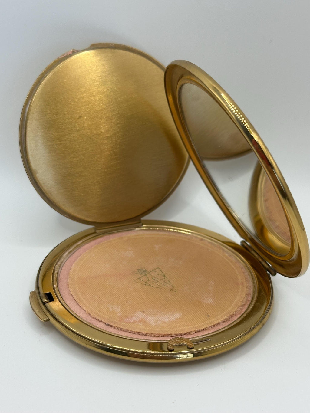 Vintage Kigu Powder Compact – 8cm – Original Box – Floral Embroidery