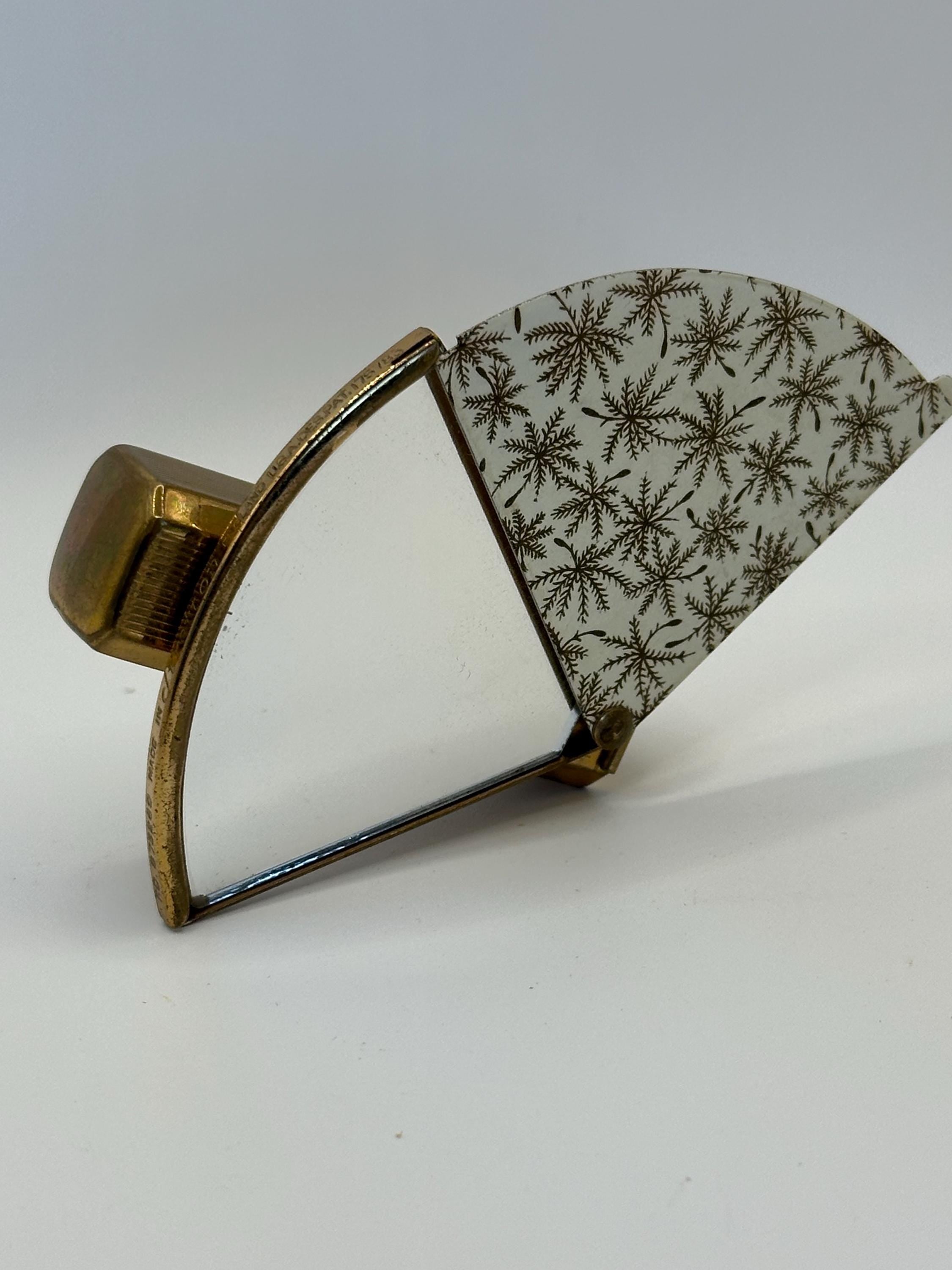 Vintage Stratton Fan-Shaped Lip View – Gold Starburst Enamel, Lipstick Holder & Mirror