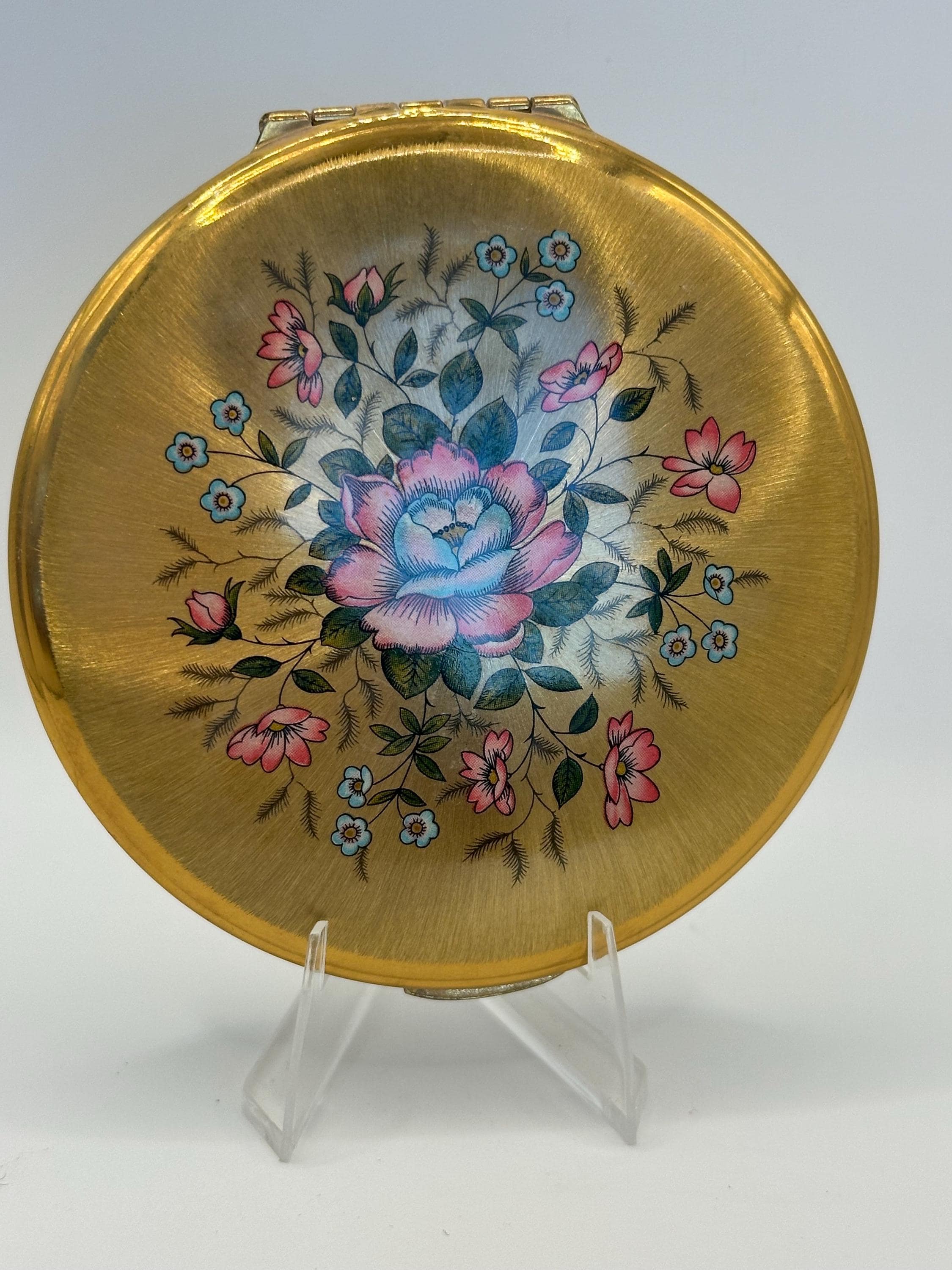 Vintage Kigu of London Powder Compact – Floral Enamel, Gold-Tone Guilloché, Original Puff & Mirror