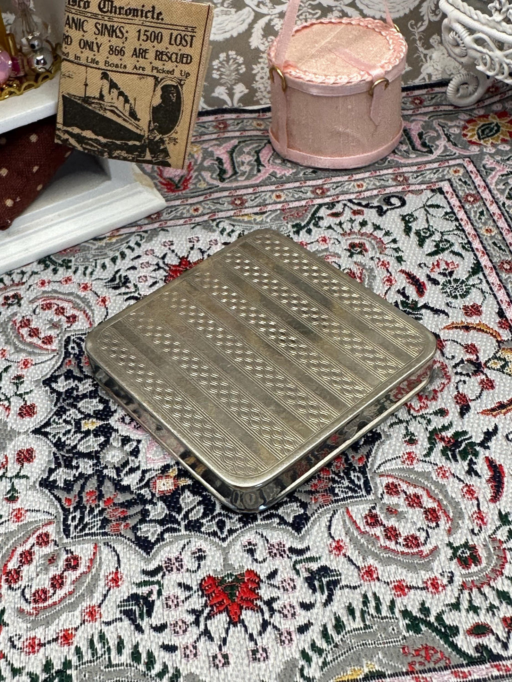 Vintage Stratton Stratnoid Powder Compact: Silver-tone Guilloché, 1930s Vanity