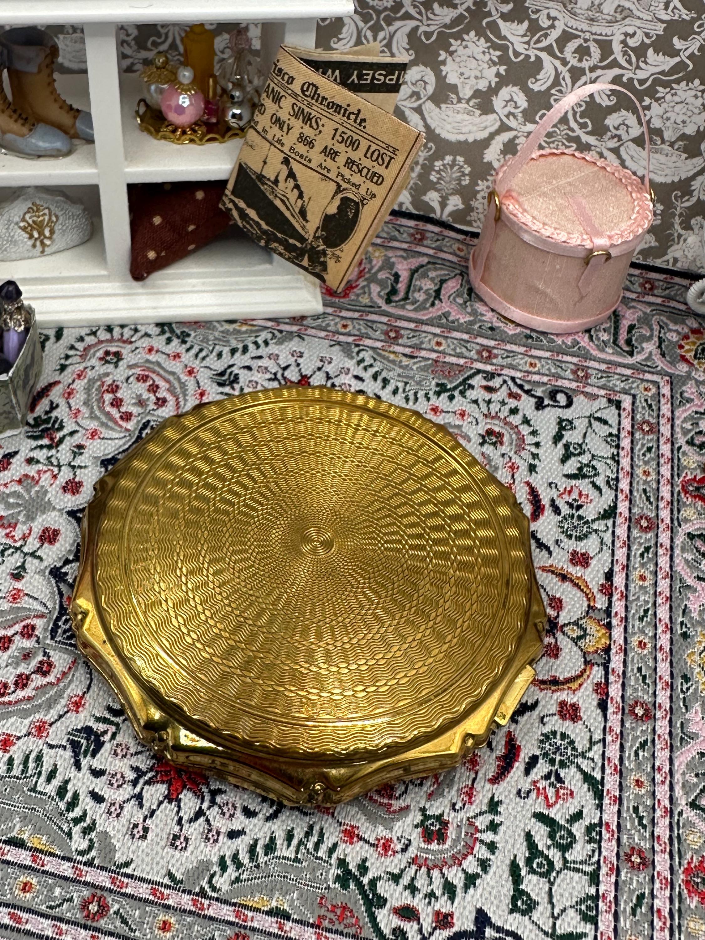 Vintage Kigu Yellow Enamel Powder Compact with Scalloped Gold-Tone Edge Peacock Design
