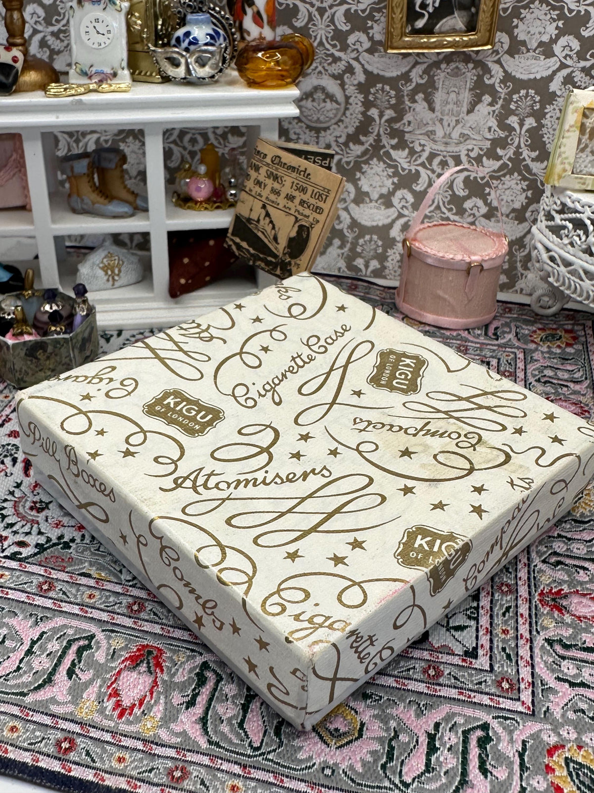 Vintage Kigu of London Powder Compact | Gold-Tone Filigree Rose | Boxed | 8cm