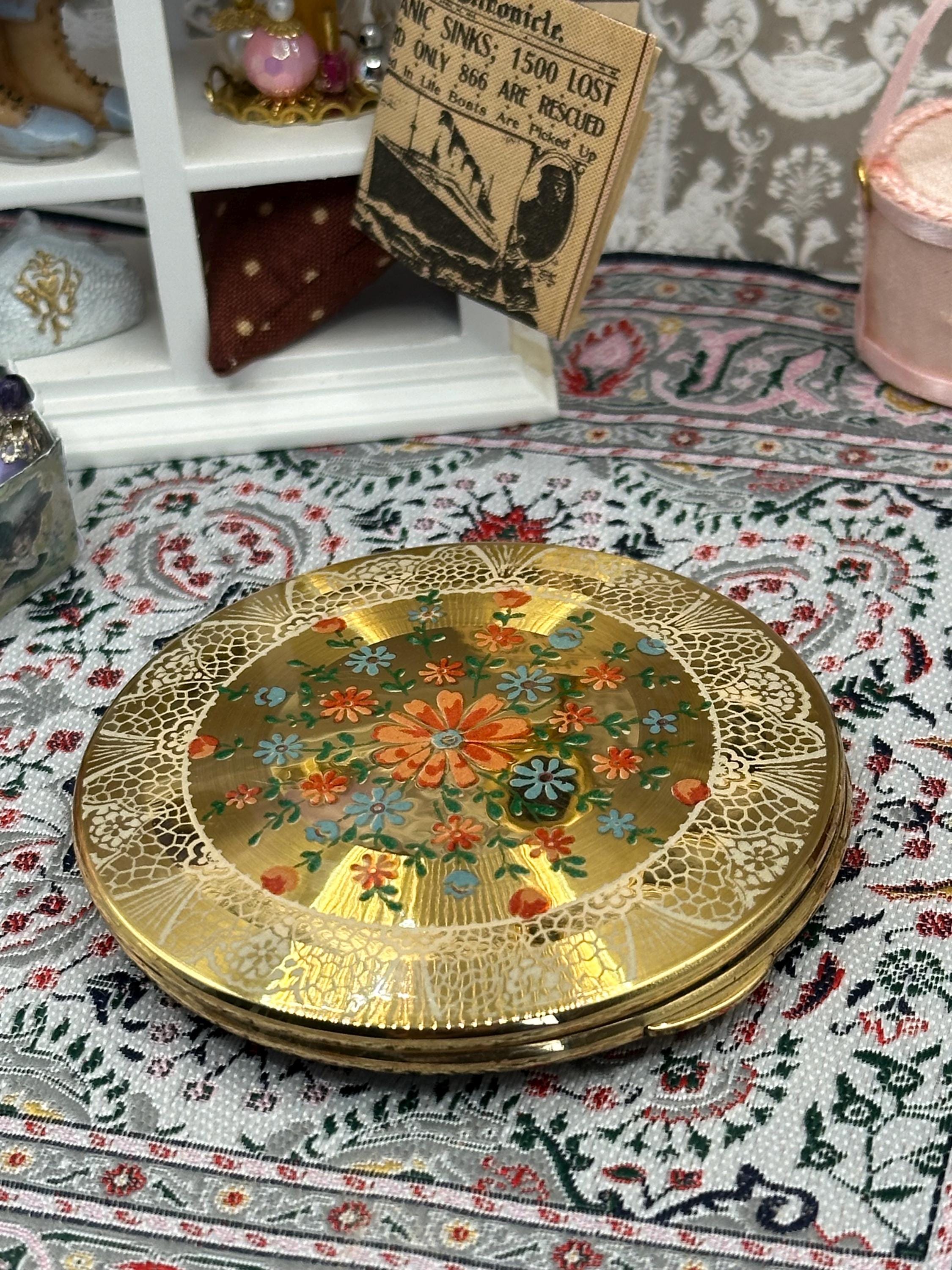 Vintage Kigu of London Powder Compact | Lace & Floral Enamel Design | 7.5cm | Made in England