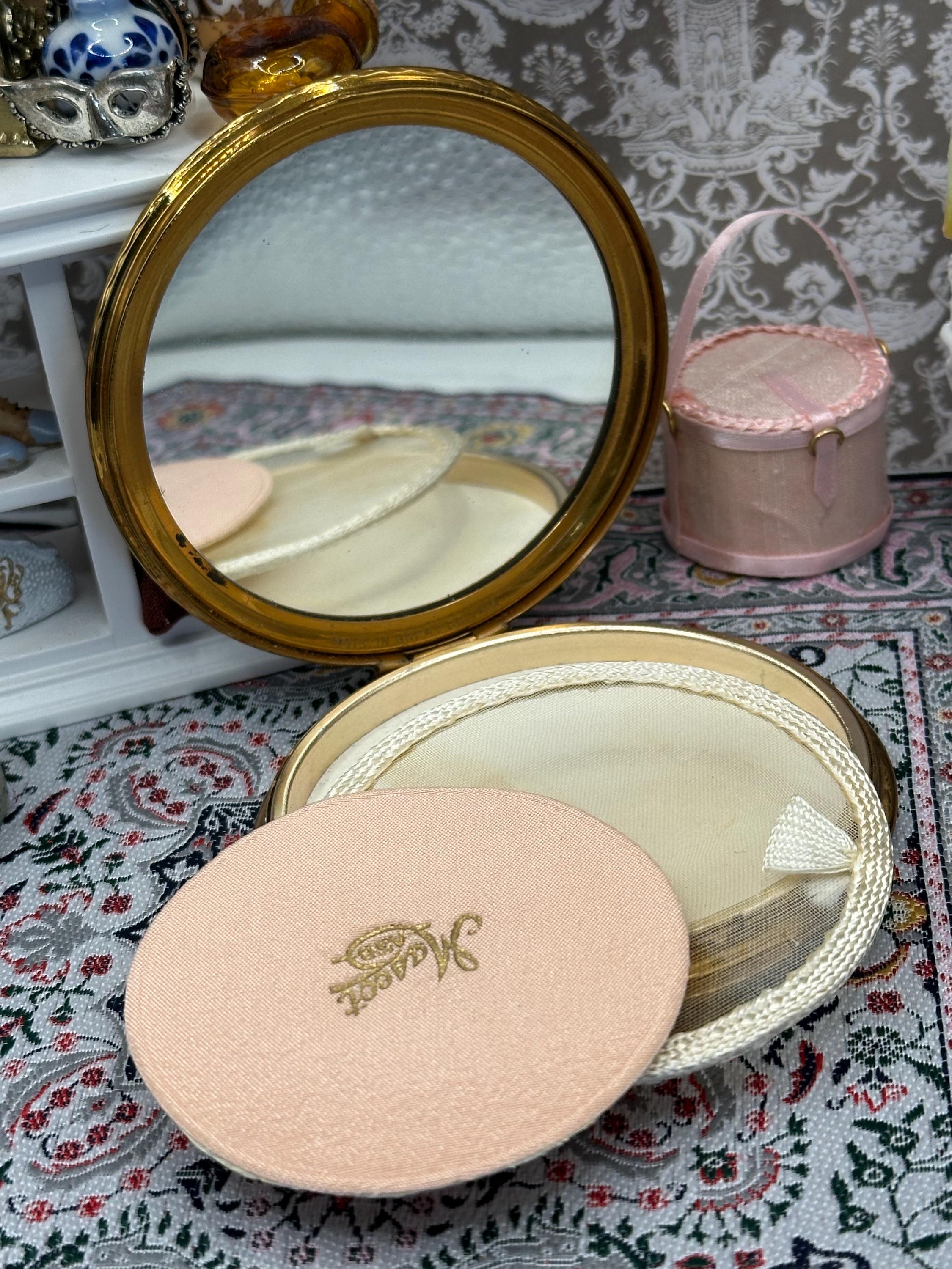 Vintage Mascot Powder Compact – 8cm Gold-Tone Heart Floral Design Original Box