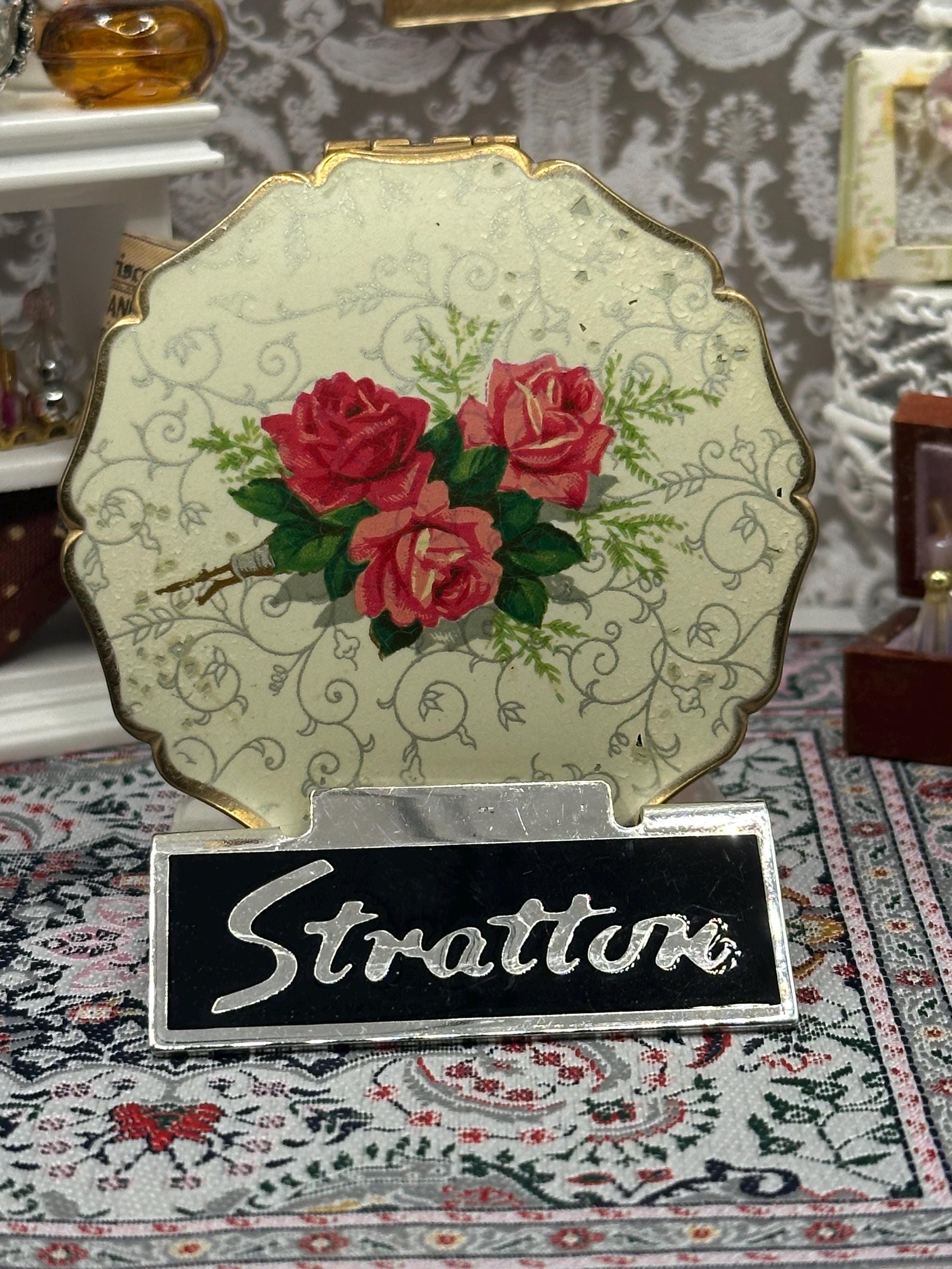 Vintage Stratton “Queen Convertible” Powder Compact – Rare Rose Bouquet, 7.5cm, Made in England