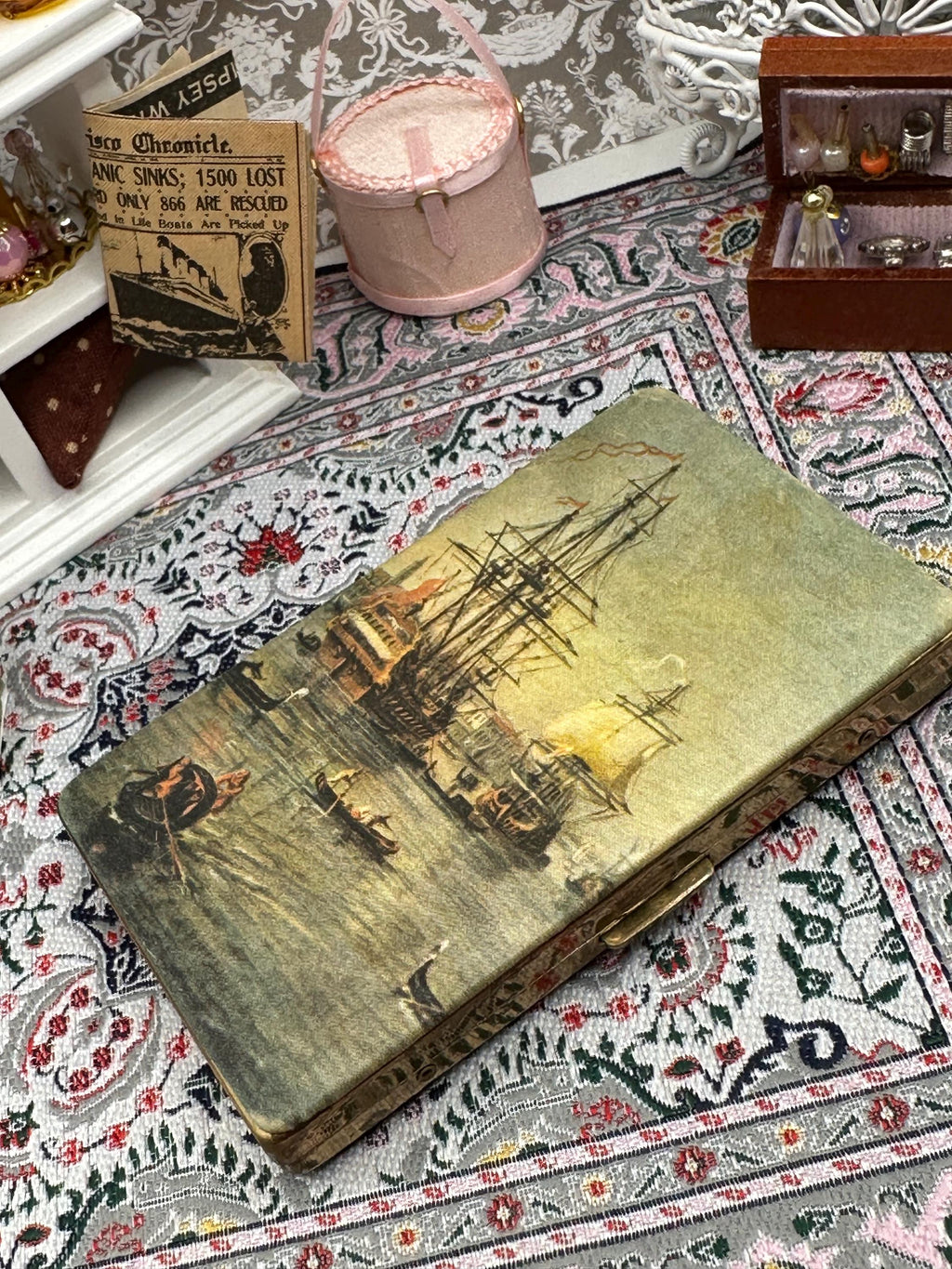 Vintage Fabric Cigarette Case – 1950s Maritime Harbour Scene