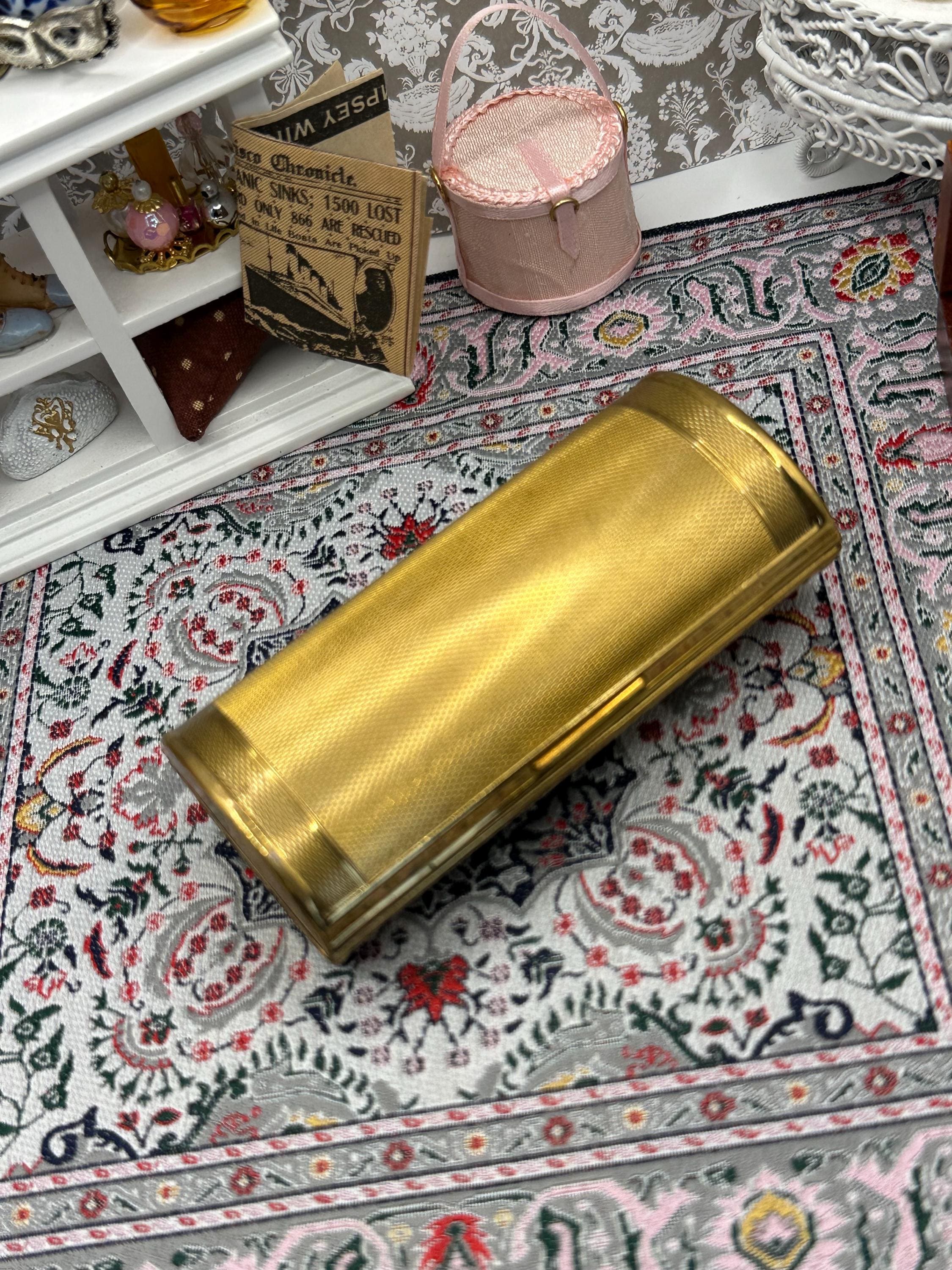 Vintage Kigu Cigarette Barrel Case – Gold Tone Textured Metal