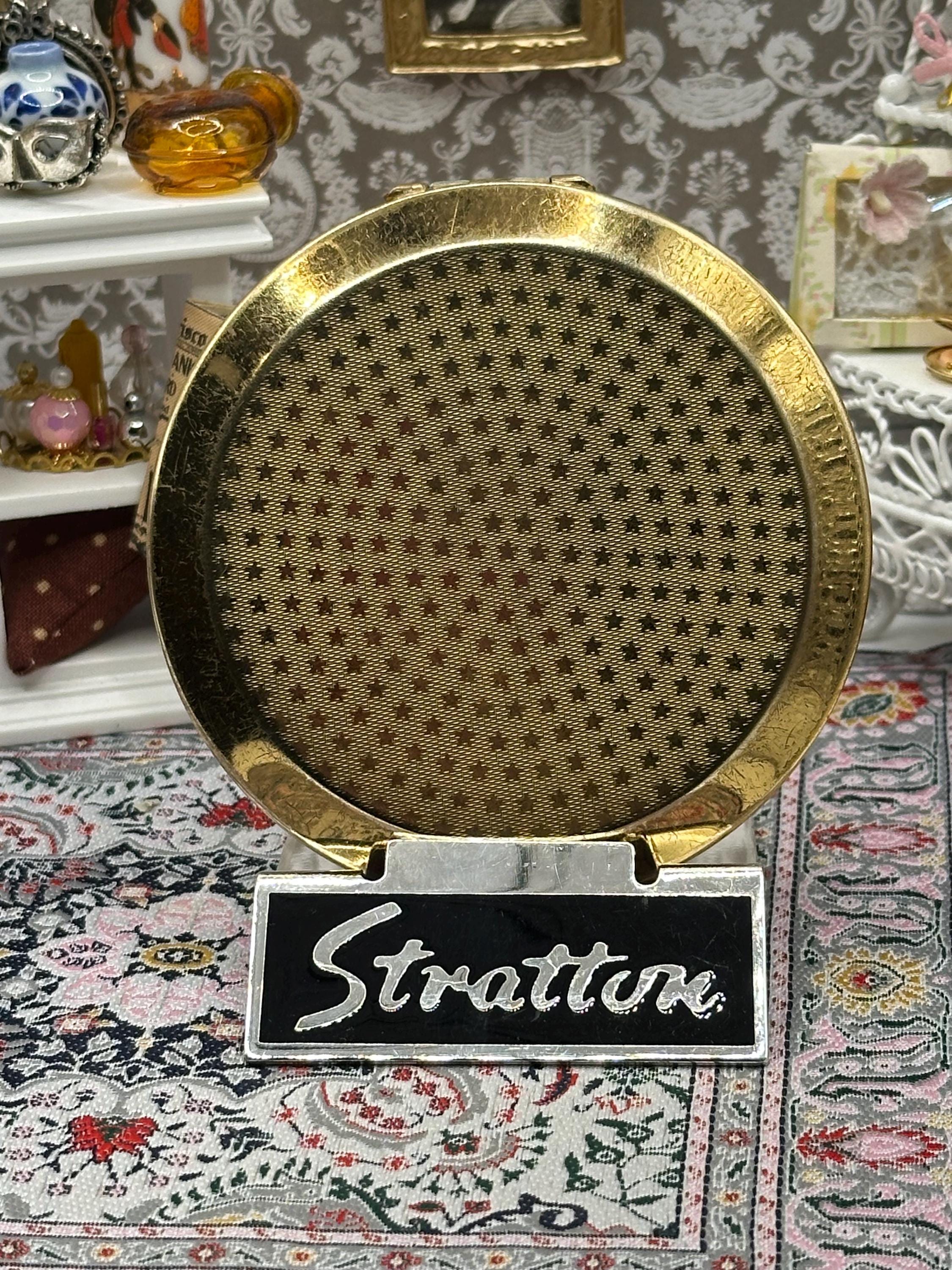 Vintage Stratton Floral Powder Compact | Cream & Gold Scalloped Lid, 8.5 cm