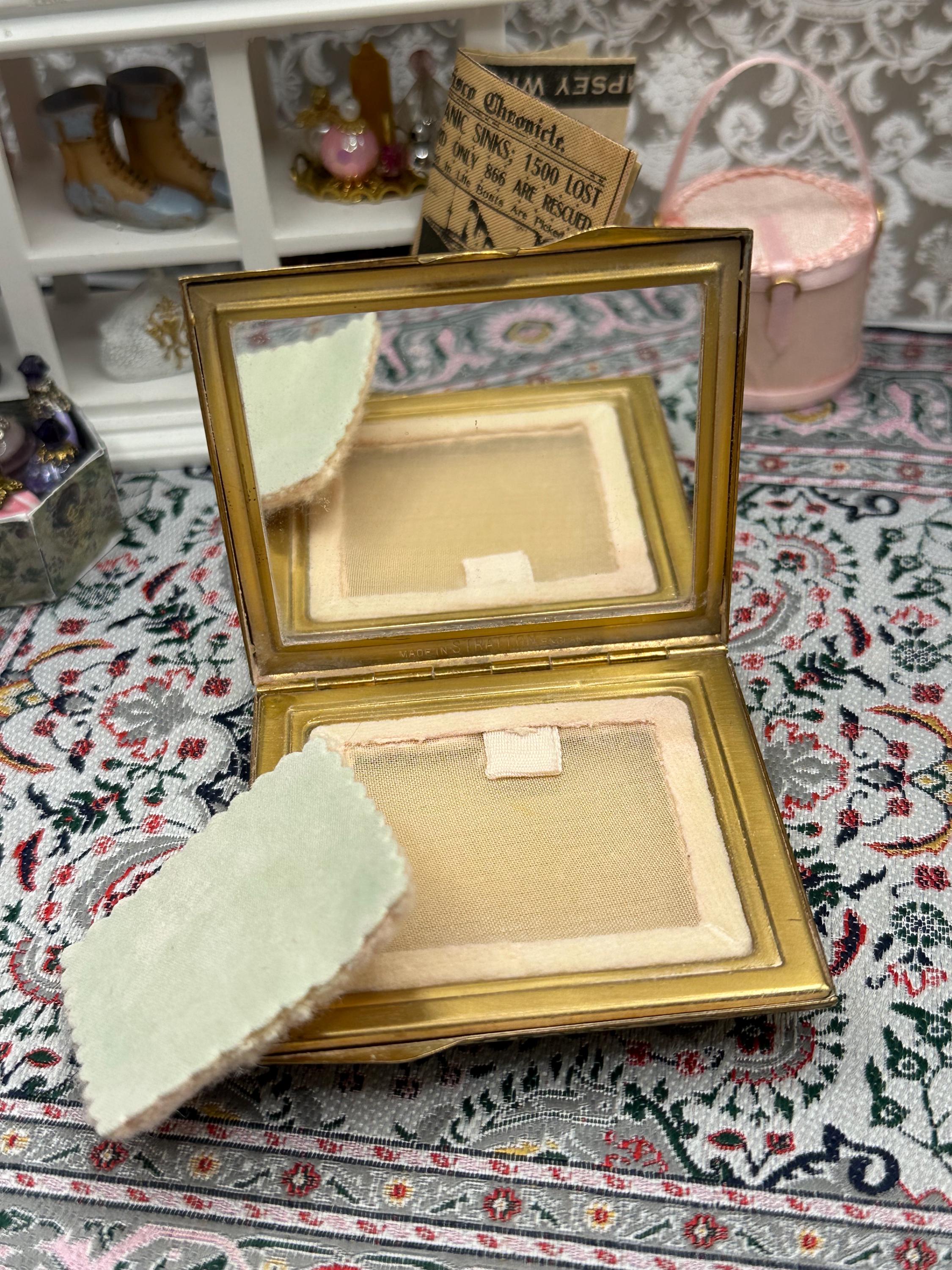 Boxed Stratton Square Powder Compact – Gold Tone, Unused with Powder Blue Pouch and box