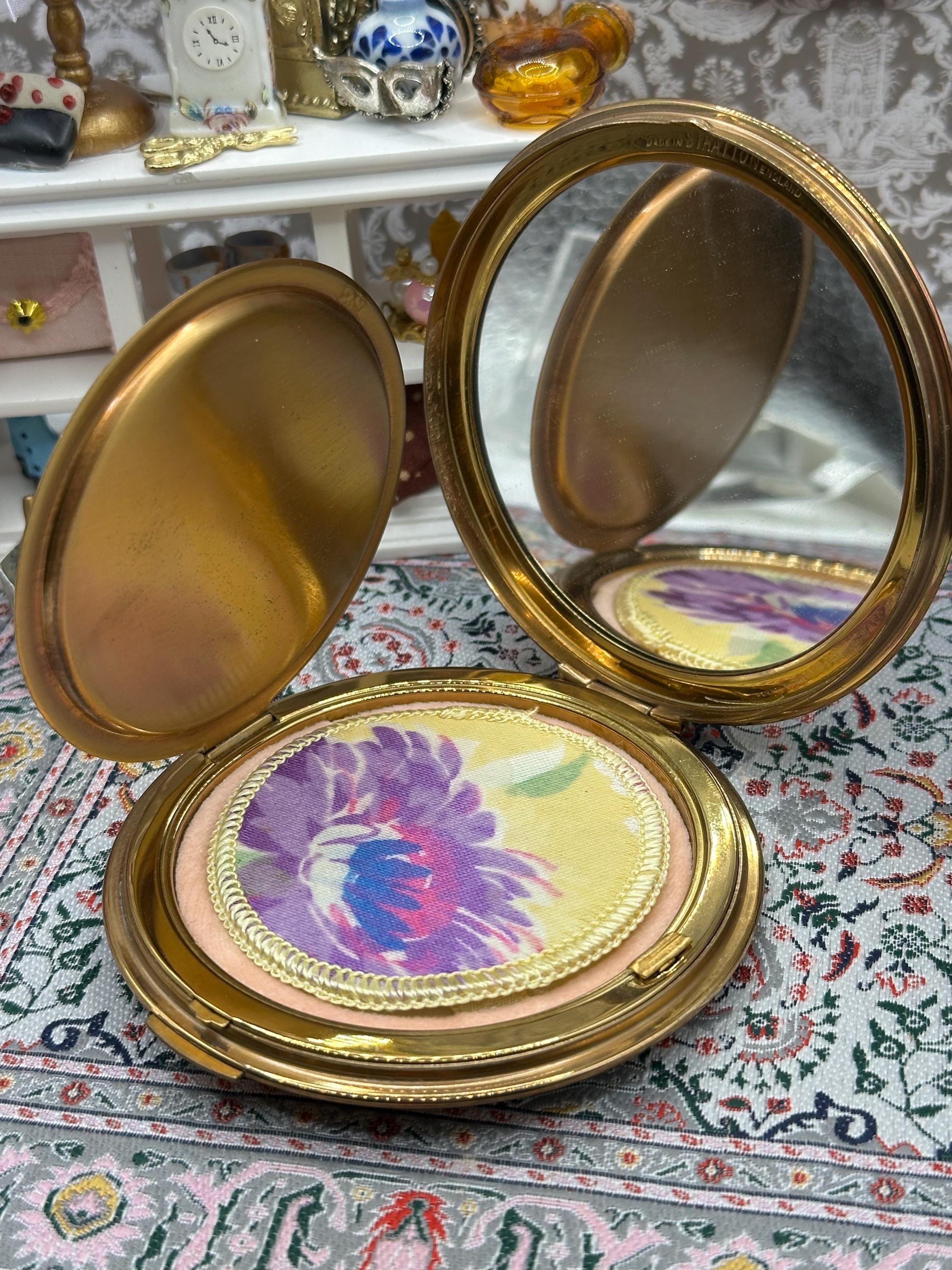 Vintage Stratton Powder Compact – Art Deco Style Black Enamel & Gold Stripe, Boxed with Pouch