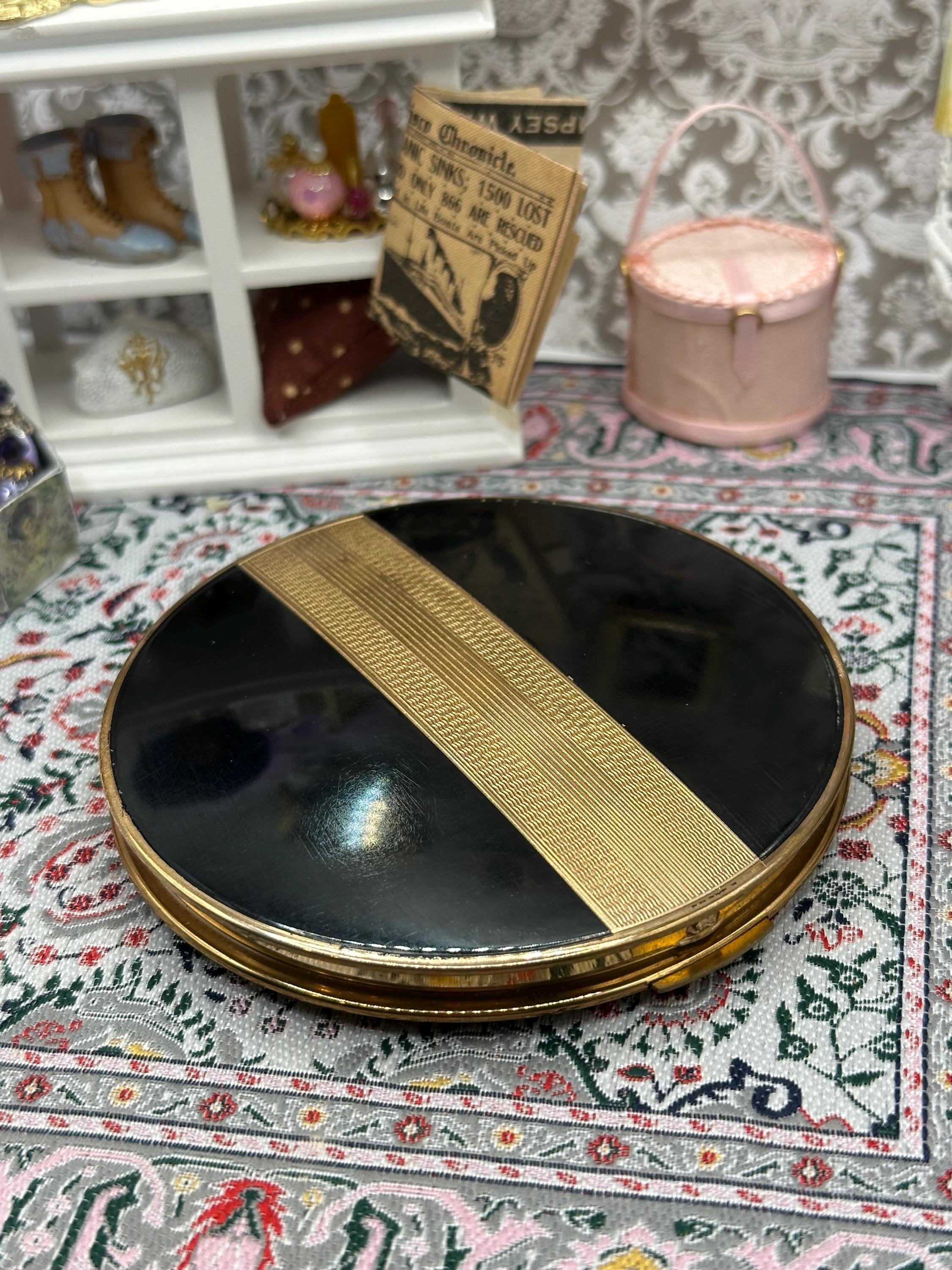 Vintage Stratton Powder Compact – Art Deco Style Black Enamel & Gold Stripe, Boxed with Pouch