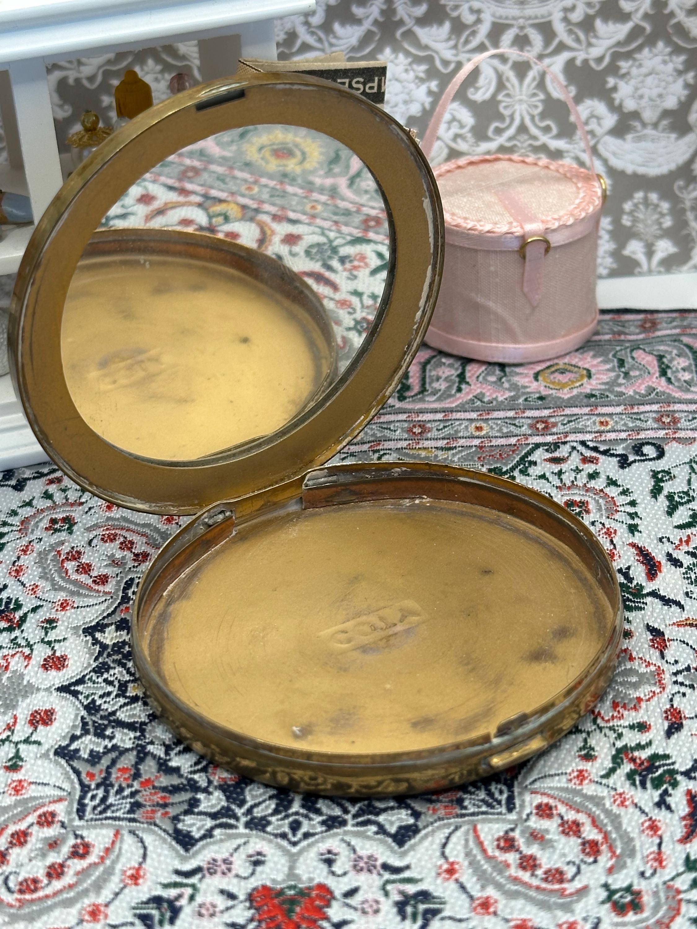 Vintage Coty Powder Compact | Art Deco Style Abstract Lid Design, 6.5 cm