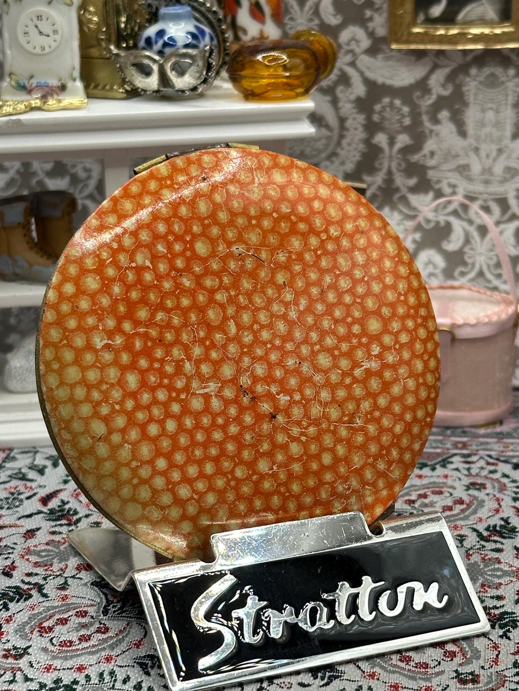 Extremely Rare Shagreen Stratton Non-Spill Powder Compact – 8cm, Excellent Condition, Original Puff