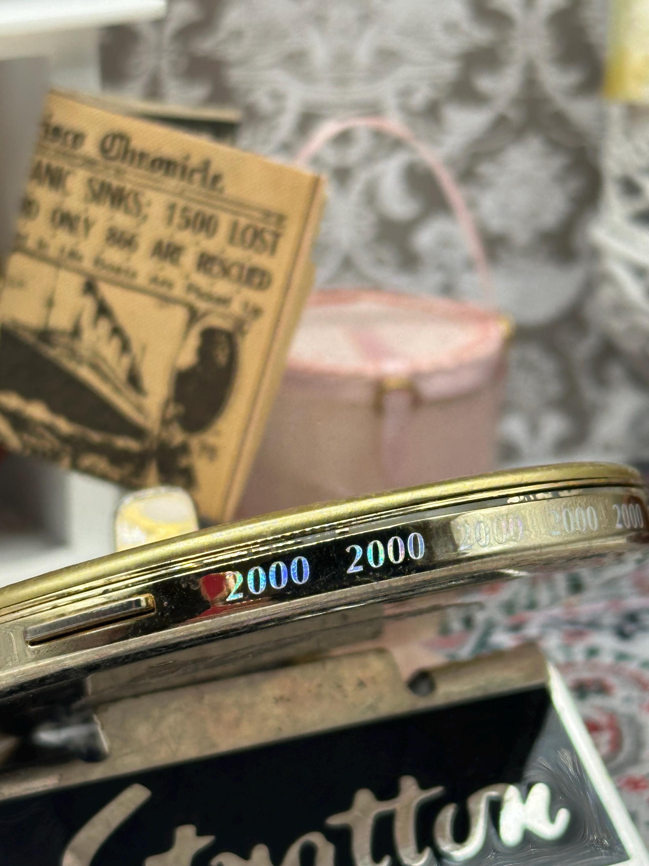 Vintage Guerlain Powder Compact Mirror – Meteorites Éclats de Nacre Millennium 2000 Limited Edition Collectible