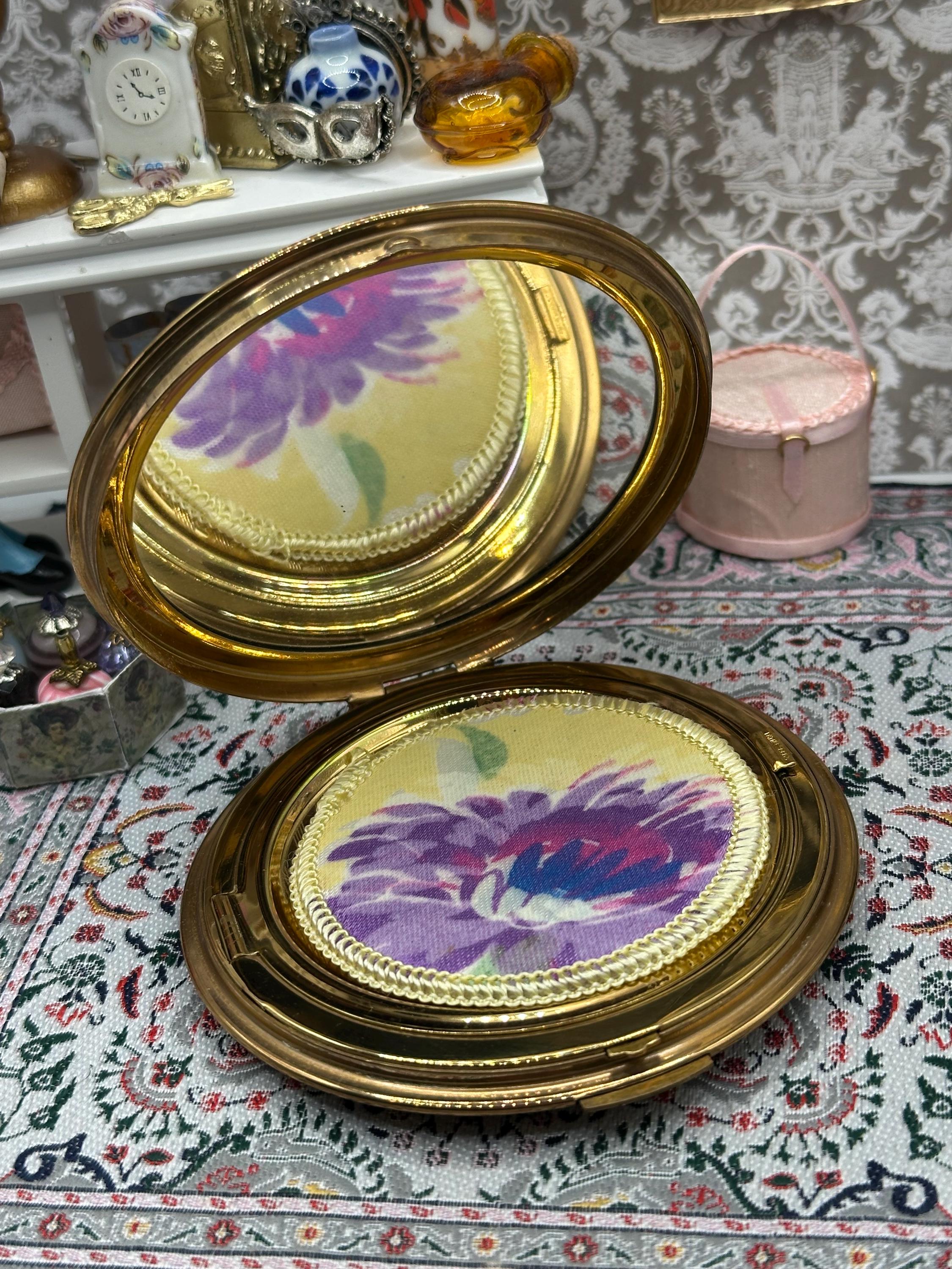 Vintage Stratton Powder Compact – Art Deco Style Black Enamel & Gold Stripe, Boxed with Pouch