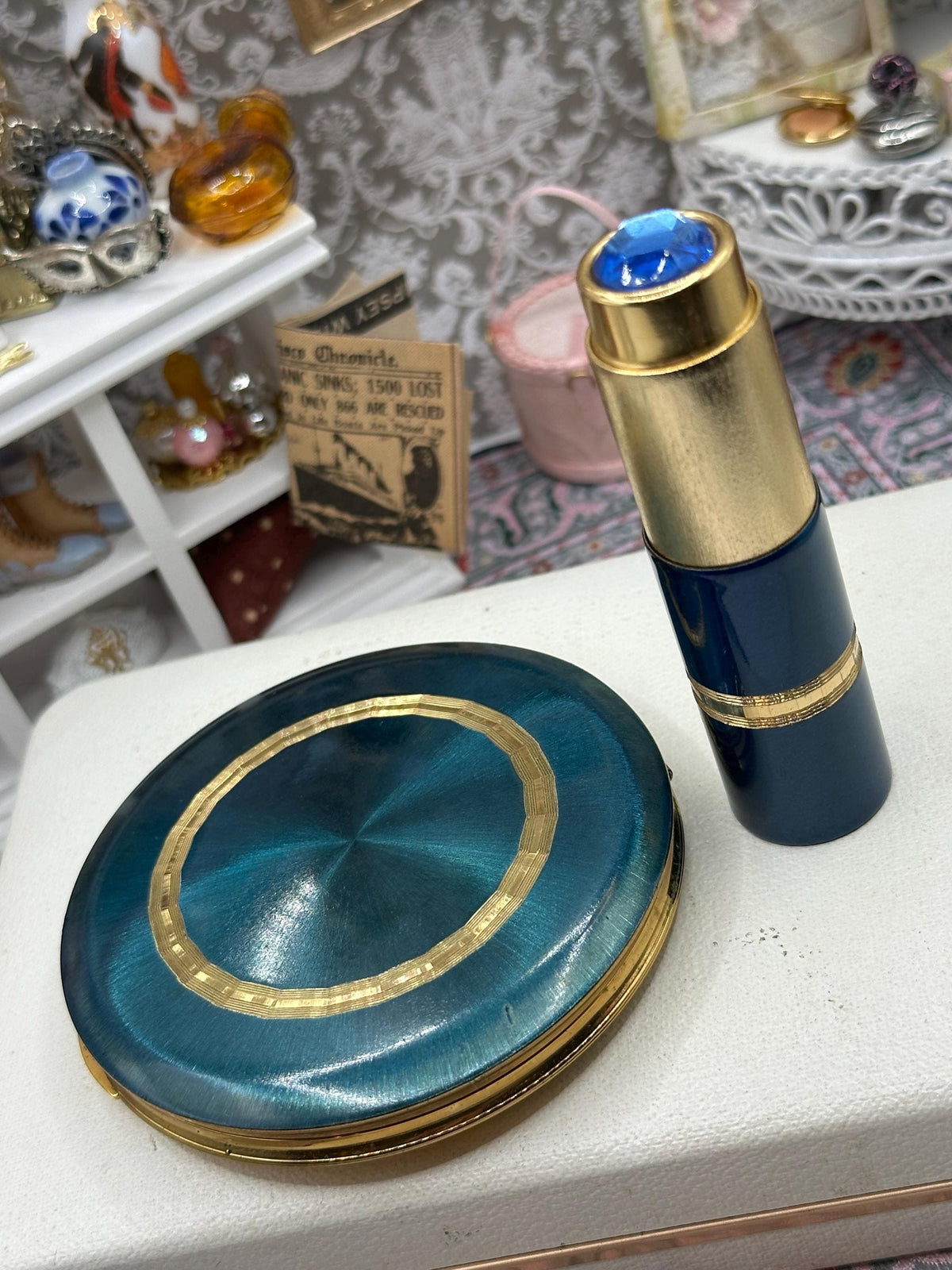 Kigu Powder Compact Perfume Atomiser Set Teal Blue Gold Tone Vintage Boxed London