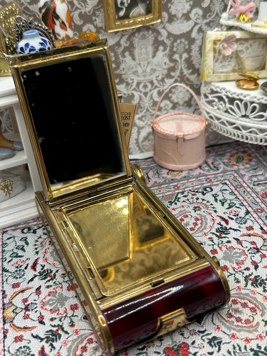 German Art Deco Camera Compact – Vintage Powder Compact with Manicure Set, Rare Collectable