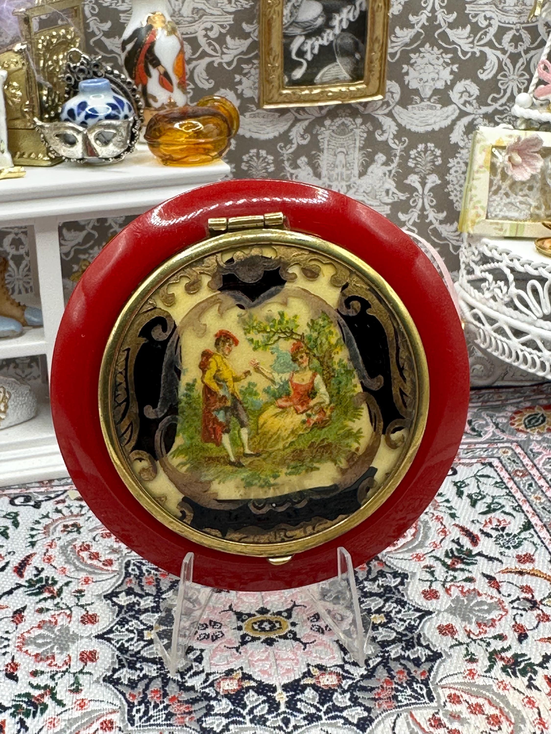 French Celluloid Powder Compact Red Vintage Art Deco Scene 7.5cm Collectable