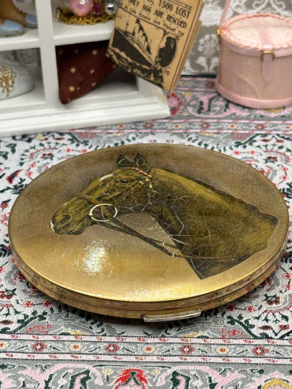 Vintage Stratton Horse Head Powder Compact - Collector's Piece
