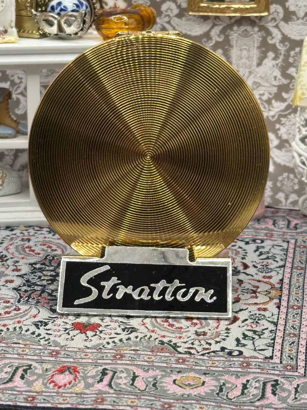 Vintage Stratton Horse Head Powder Compact - Collector's Piece