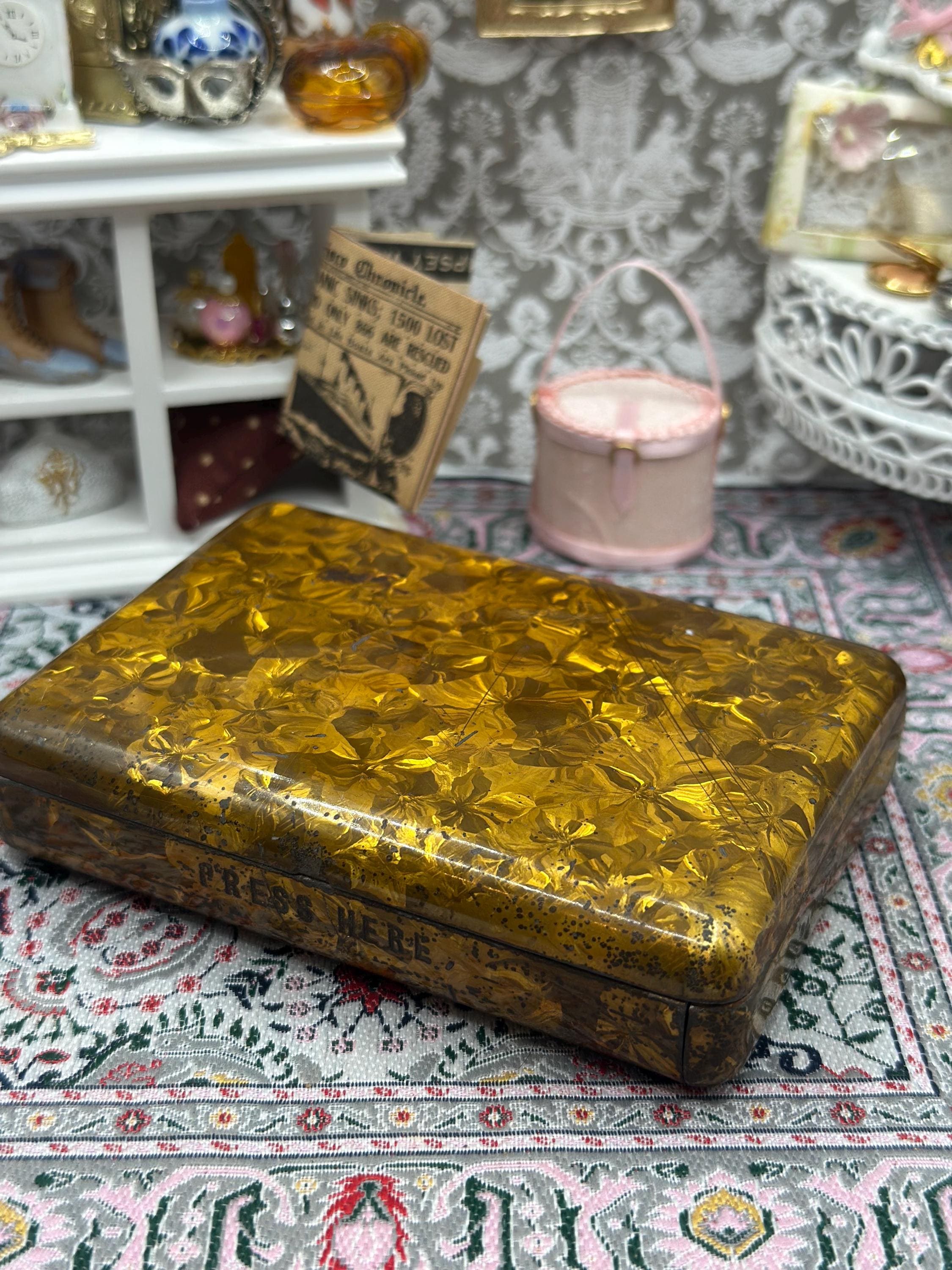 Victorian Charm Antique Jahnckes Tin with Marbled Gold Brown Finish - Registered 1880