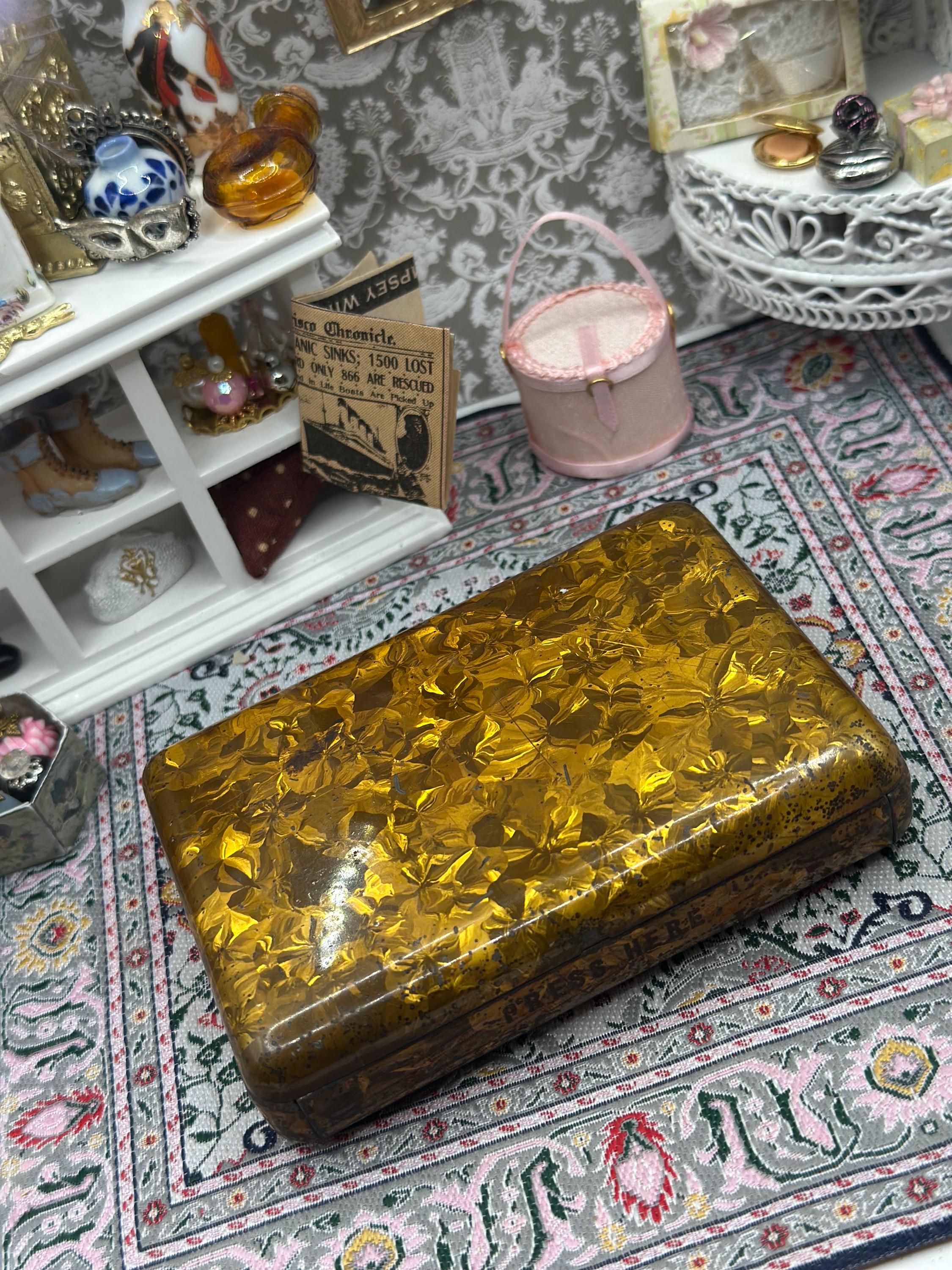 Victorian Charm Antique Jahnckes Tin with Marbled Gold Brown Finish - Registered 1880