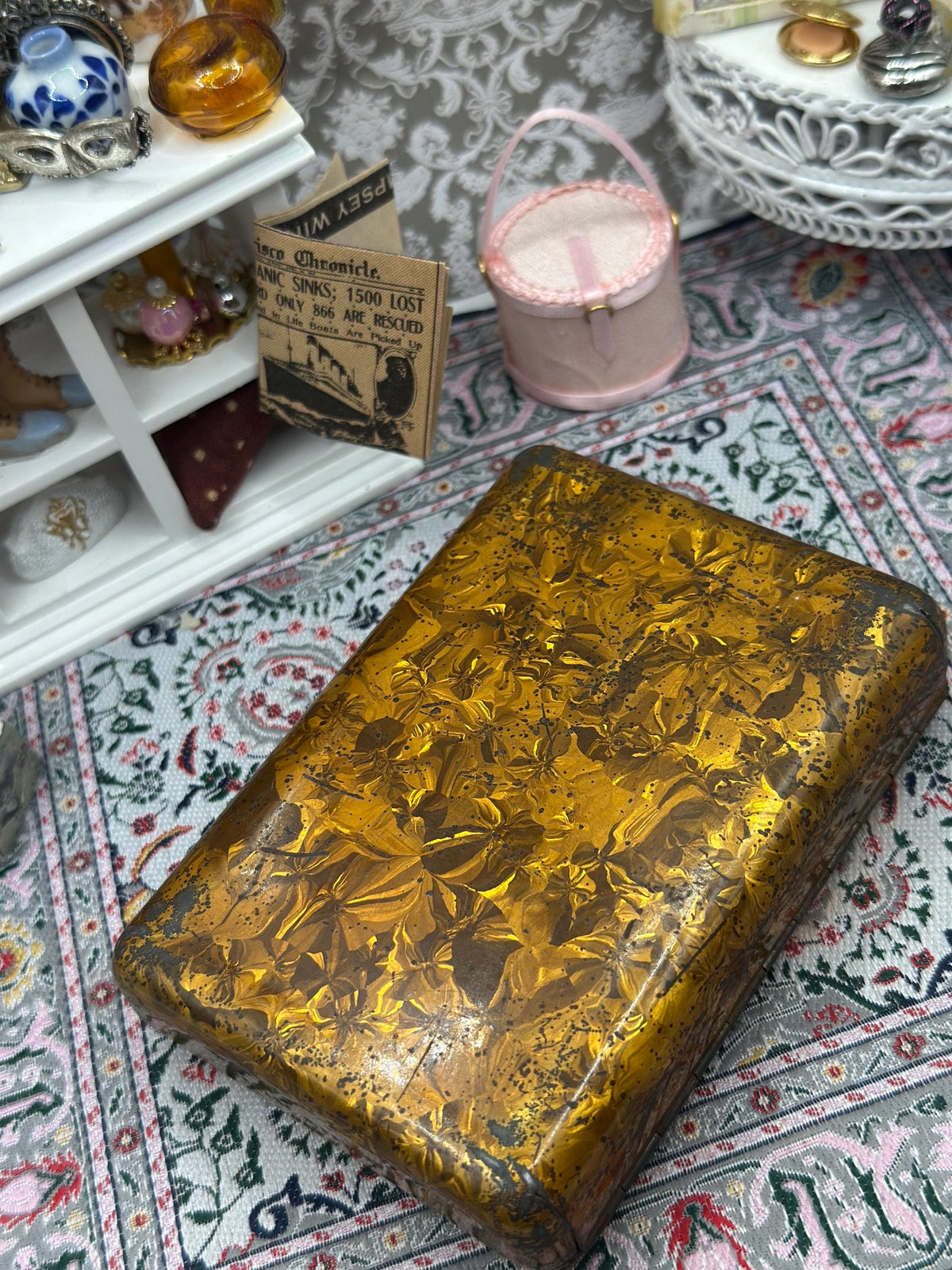 Victorian Charm Antique Jahnckes Tin with Marbled Gold Brown Finish - Registered 1880